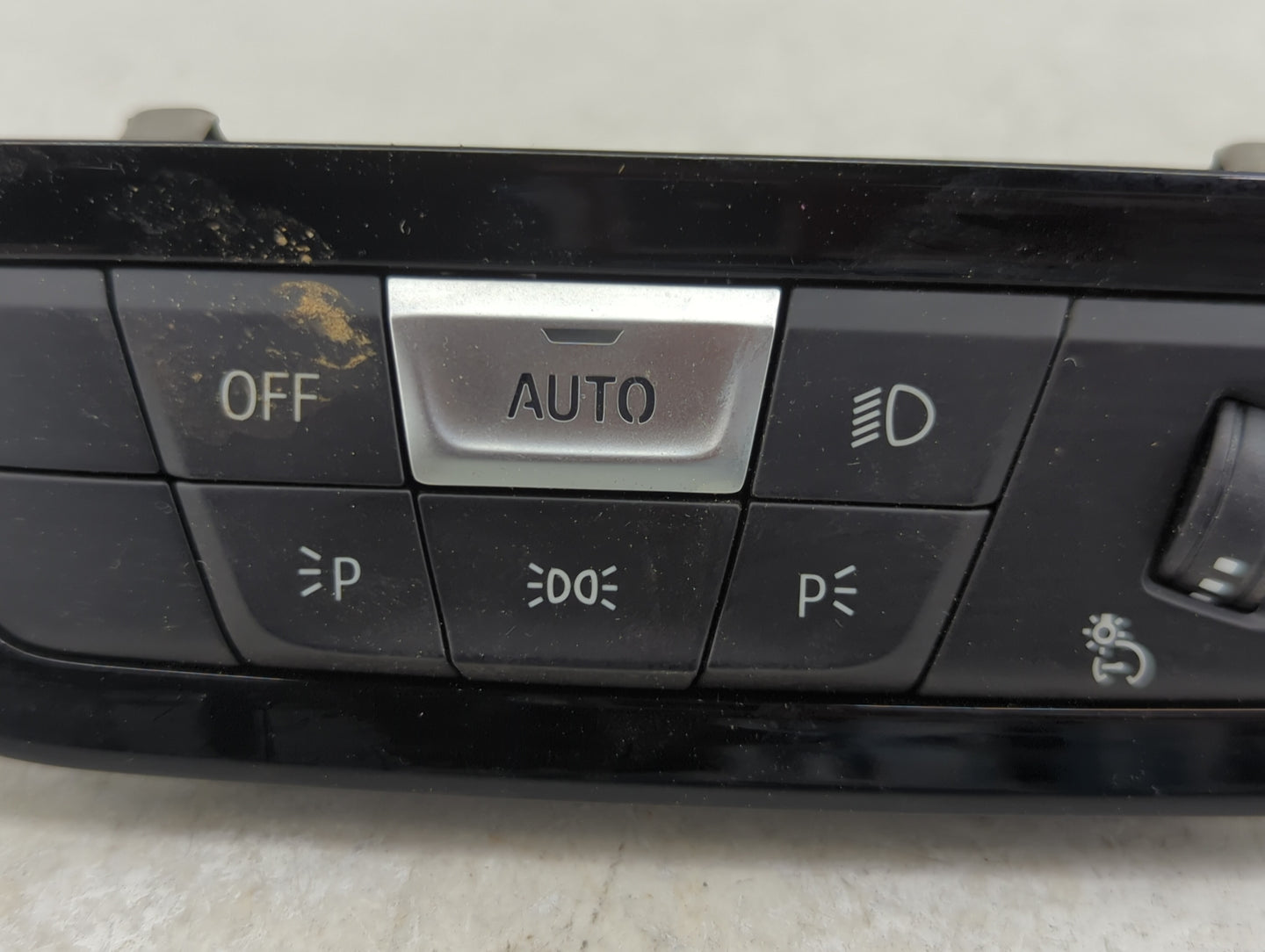 2021 Bmw 330i Headlight Head Light Switch Lamp Control E1084971 - Oemusedautoparts1.com