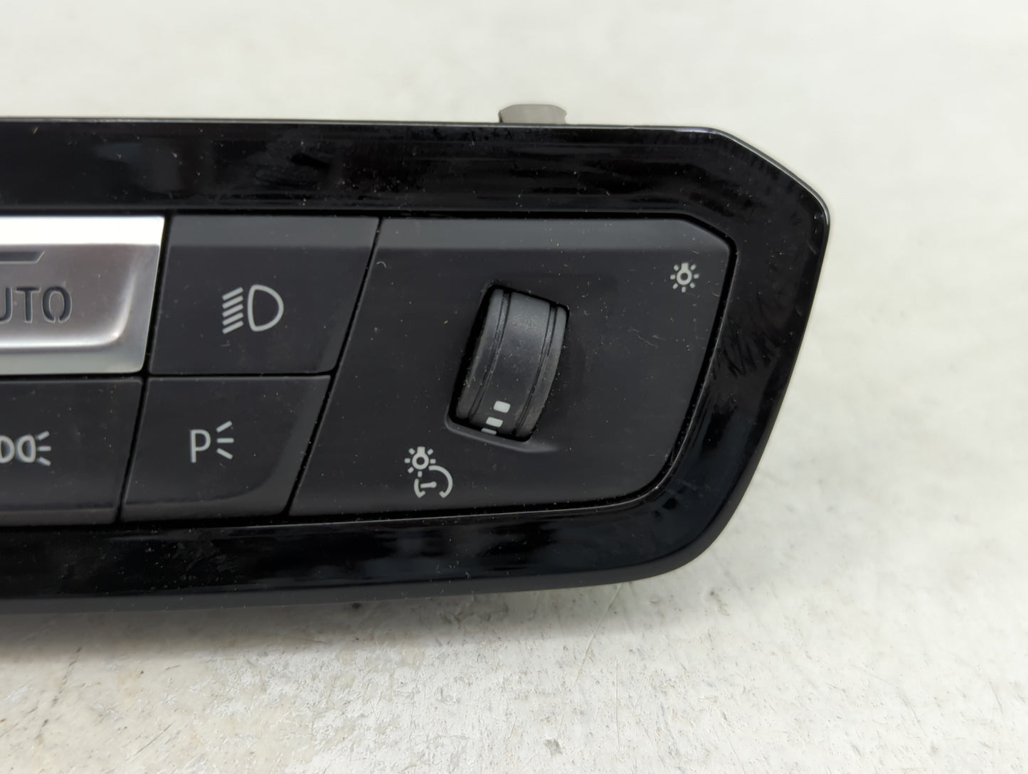 2021 Bmw 330i Headlight Head Light Switch Lamp Control E1084971 - Oemusedautoparts1.com