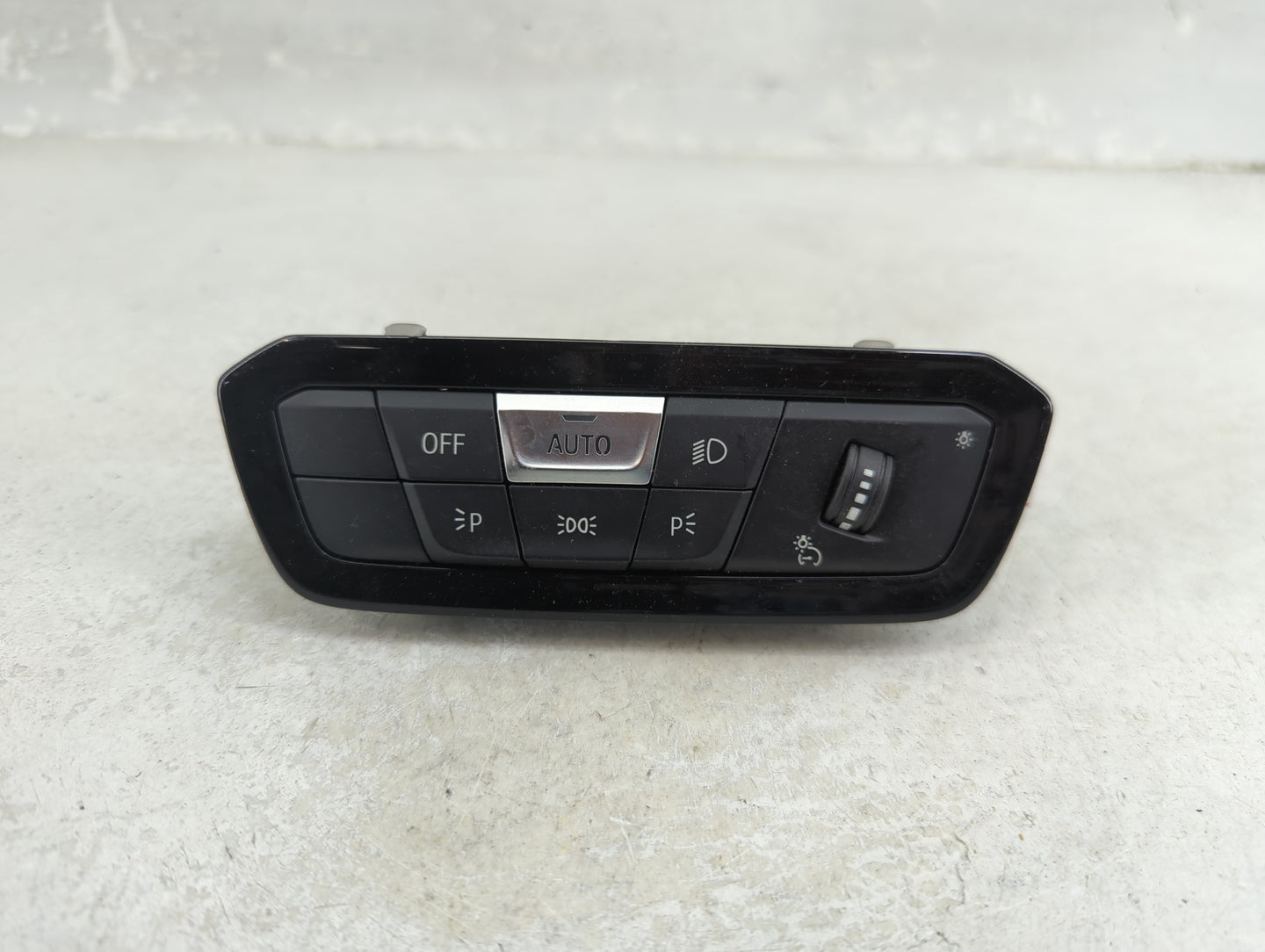 2021 Bmw 330i Headlight Head Light Switch Lamp Control 1452129 - Oemusedautoparts1.com