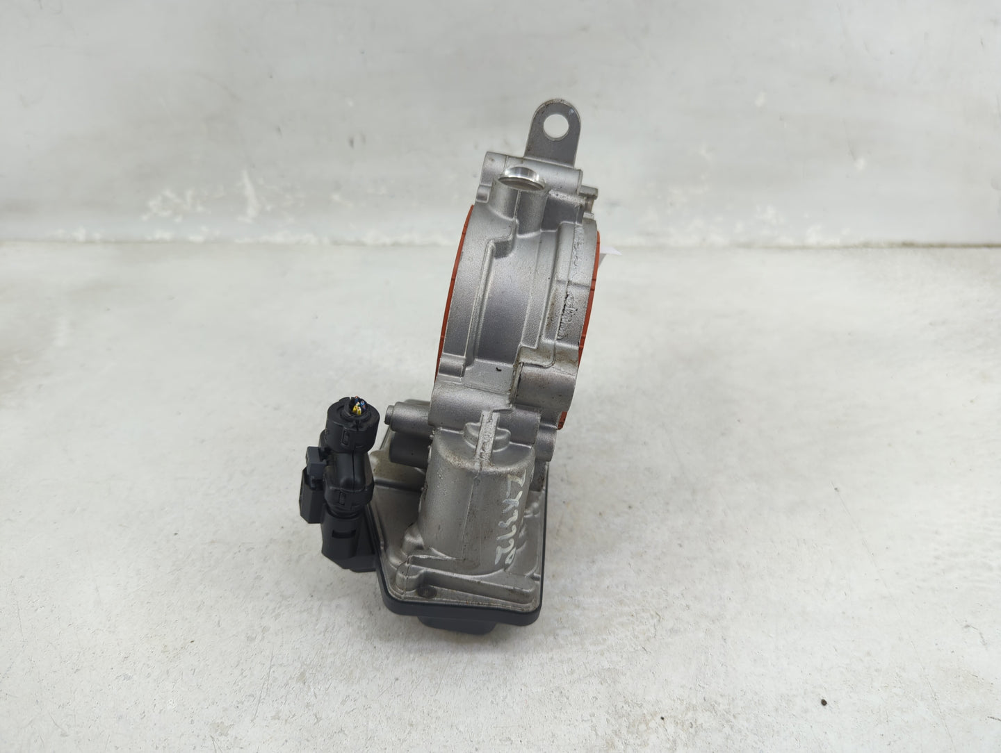 2017-2021 Bmw 330i Throttle Body P/N:8601651 A2C15021900 Fits Fits 2016 2017 2018 2019 2020 2021 2022 OEM Used Auto Parts - 