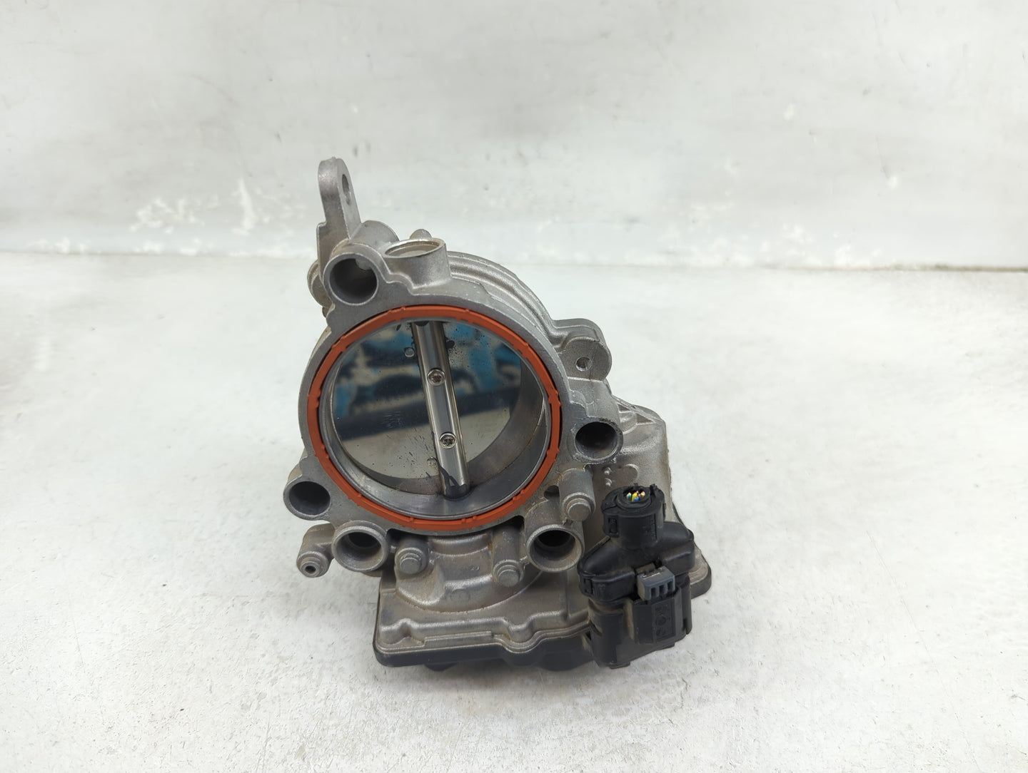 2017-2021 Bmw 330i Throttle Body P/N:8601651 A2C15021900 Fits Fits 2016 2017 2018 2019 2020 2021 2022 OEM Used Auto Parts - 