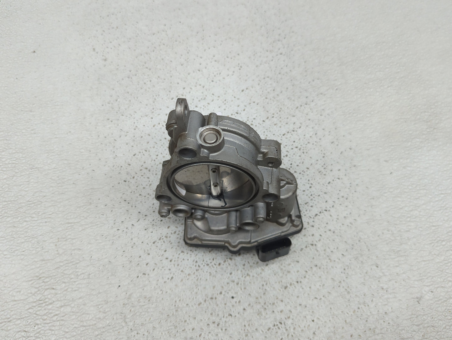 2017-2021 Bmw 330i Throttle Body P/N:8601651 A2C15021900 Fits Fits 2016 2017 2018 2019 2020 2021 2022 OEM Used Auto Parts - 
