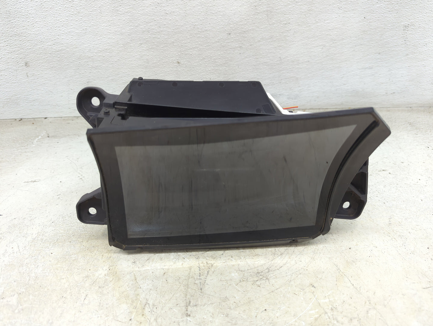 2019-2021 Bmw 330i Information Display Screen - Oemusedautoparts1.com