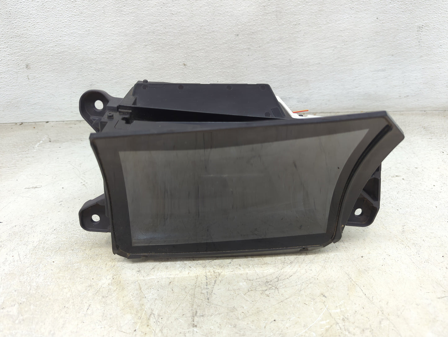 2019-2021 Bmw 330i Information Display Screen - Oemusedautoparts1.com