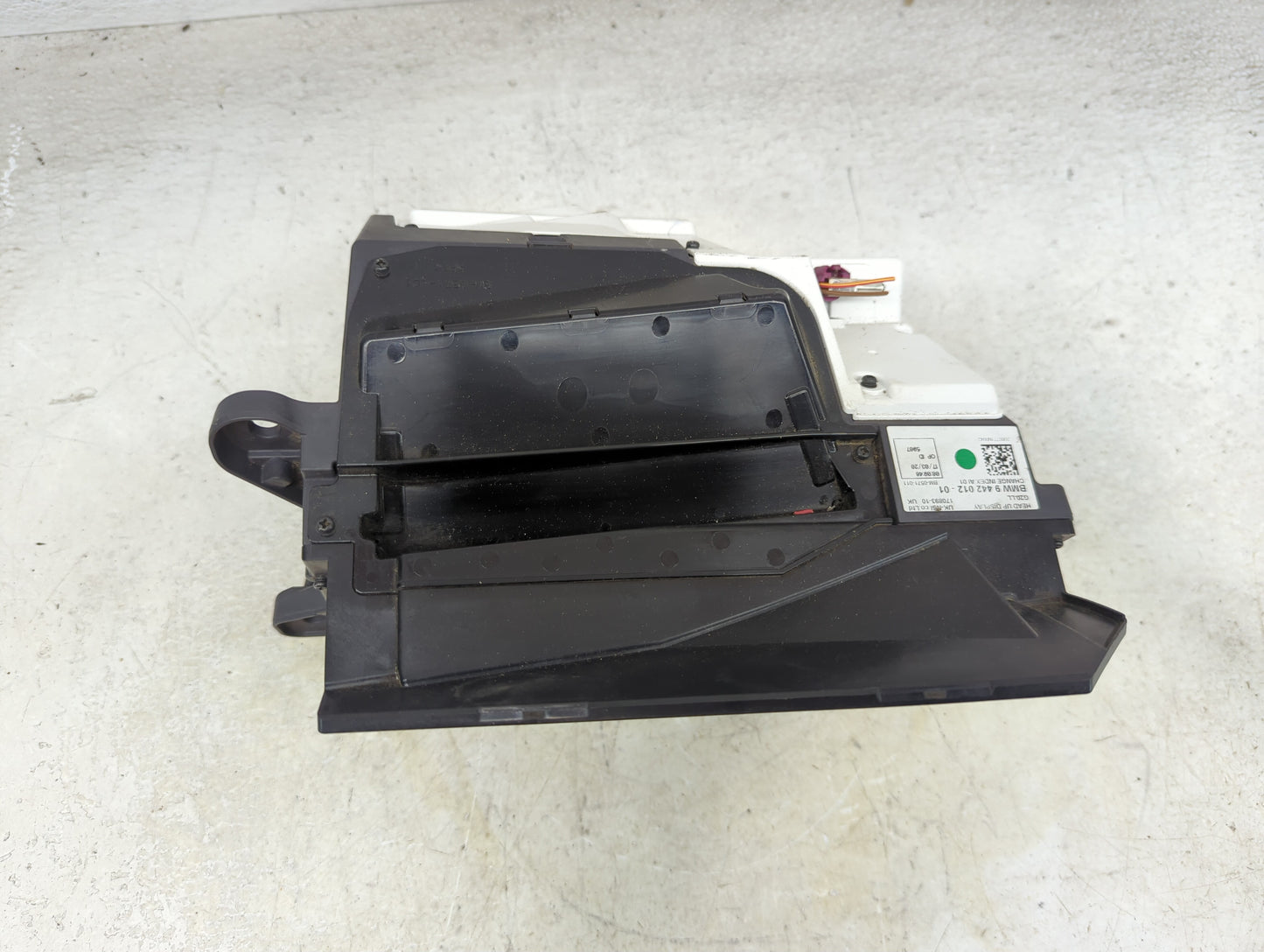 2019-2021 Bmw 330i Information Display Screen - Oemusedautoparts1.com