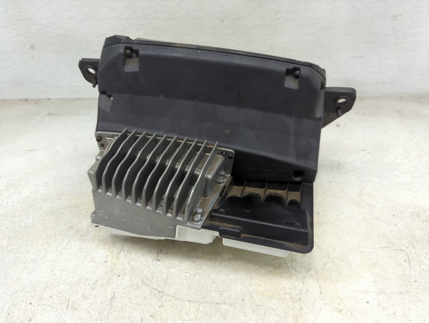 2019-2021 Bmw 330i Information Display Screen - Oemusedautoparts1.com