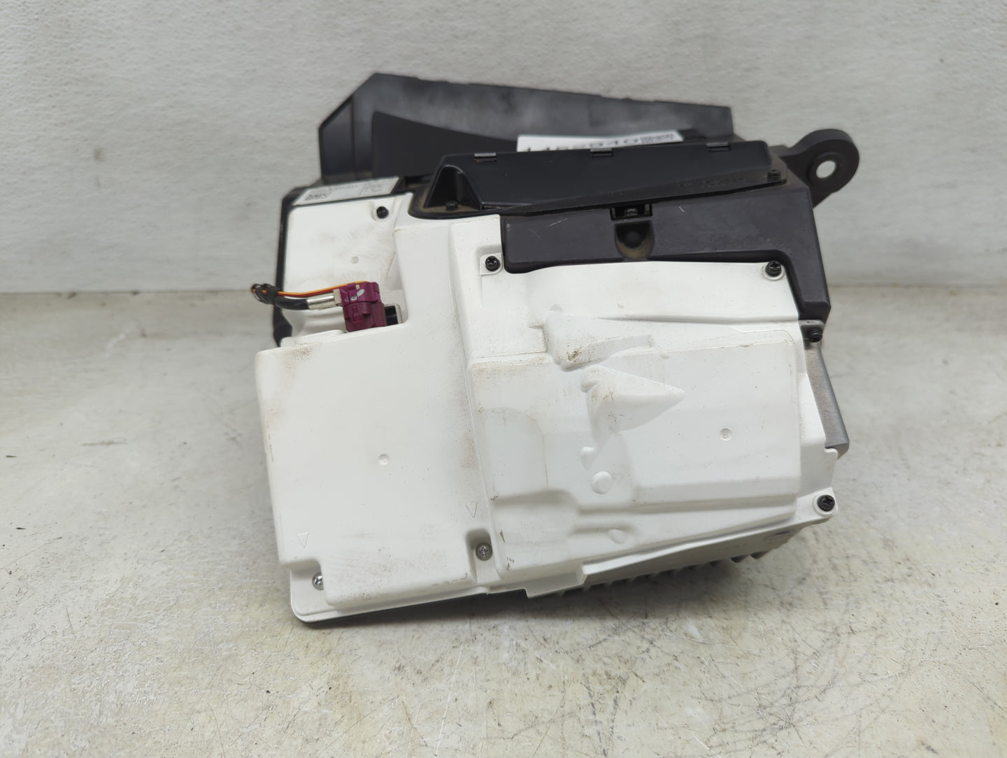 2021-2021 Bmw 330i Information Display Screen - Oemusedautoparts1.com