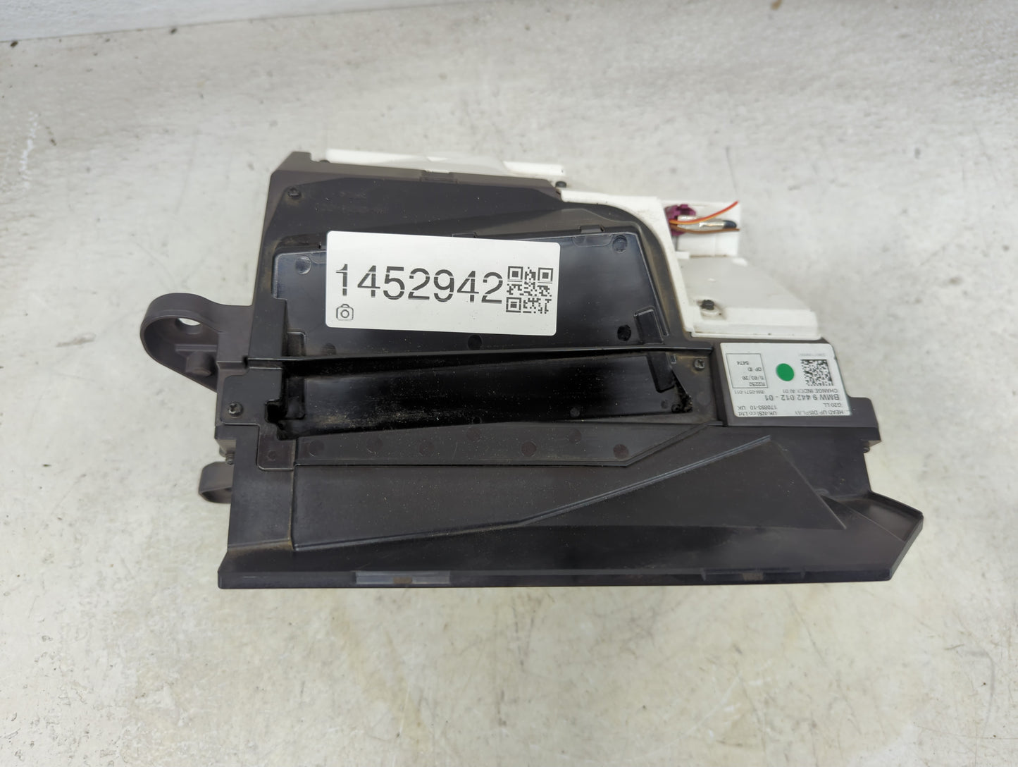 2021-2021 Bmw 330i Information Display Screen - Oemusedautoparts1.com