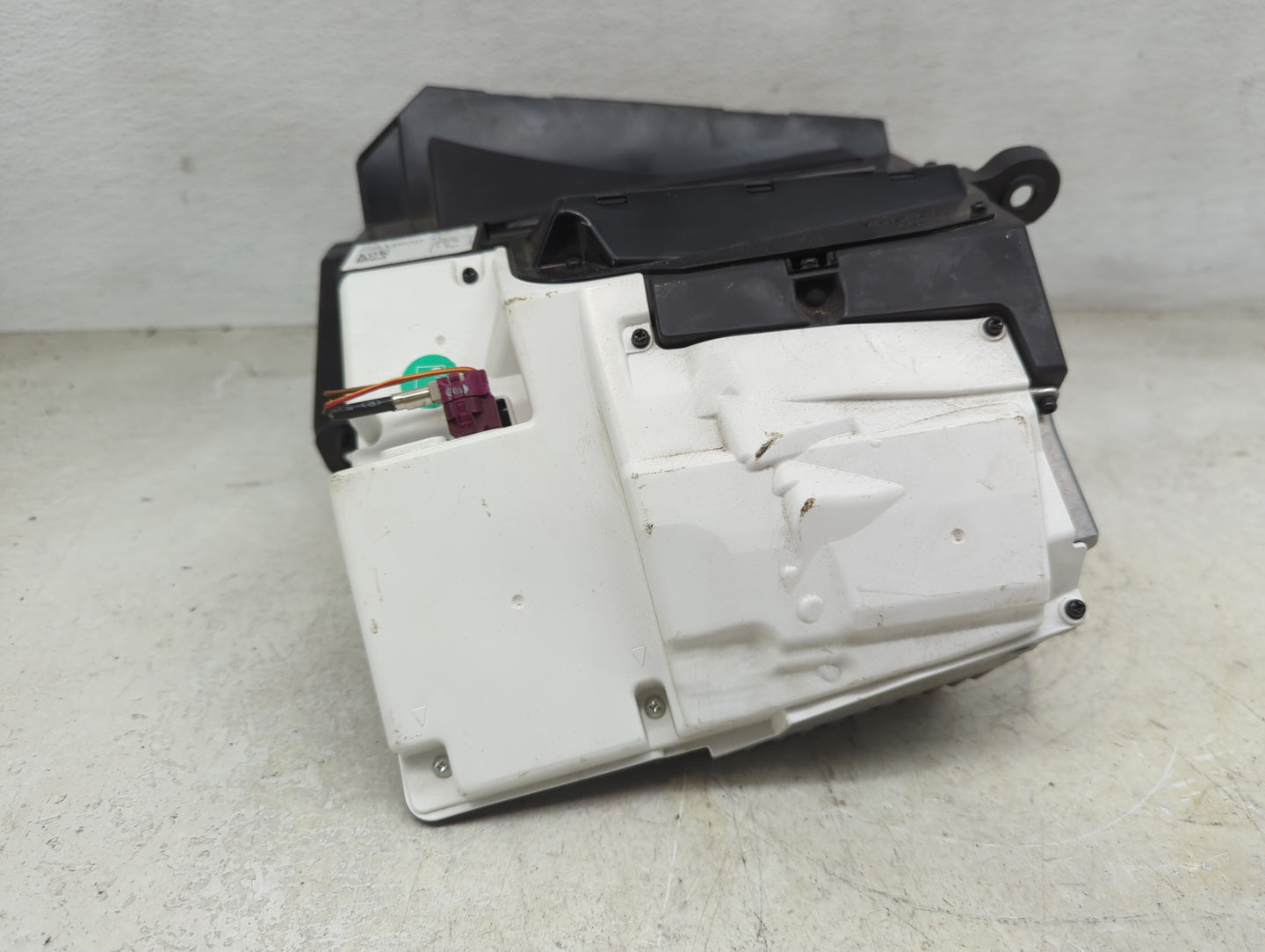 2021-2021 Bmw 330i Information Display Screen - Oemusedautoparts1.com