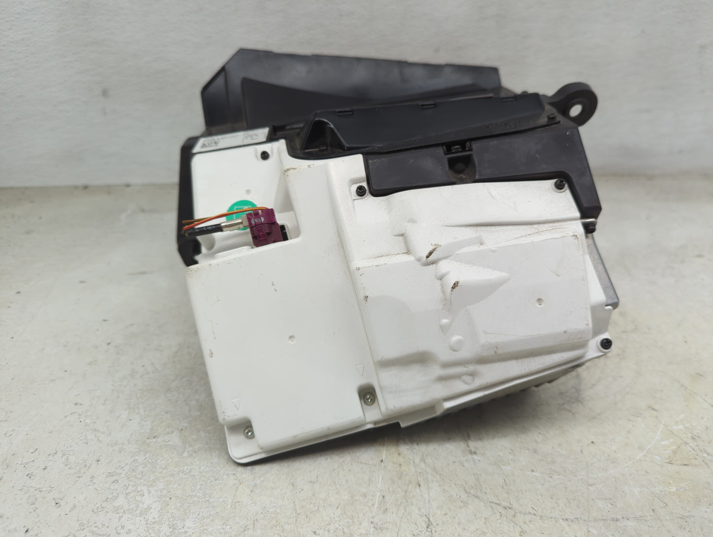 2021-2021 Bmw 330i Information Display Screen - Oemusedautoparts1.com
