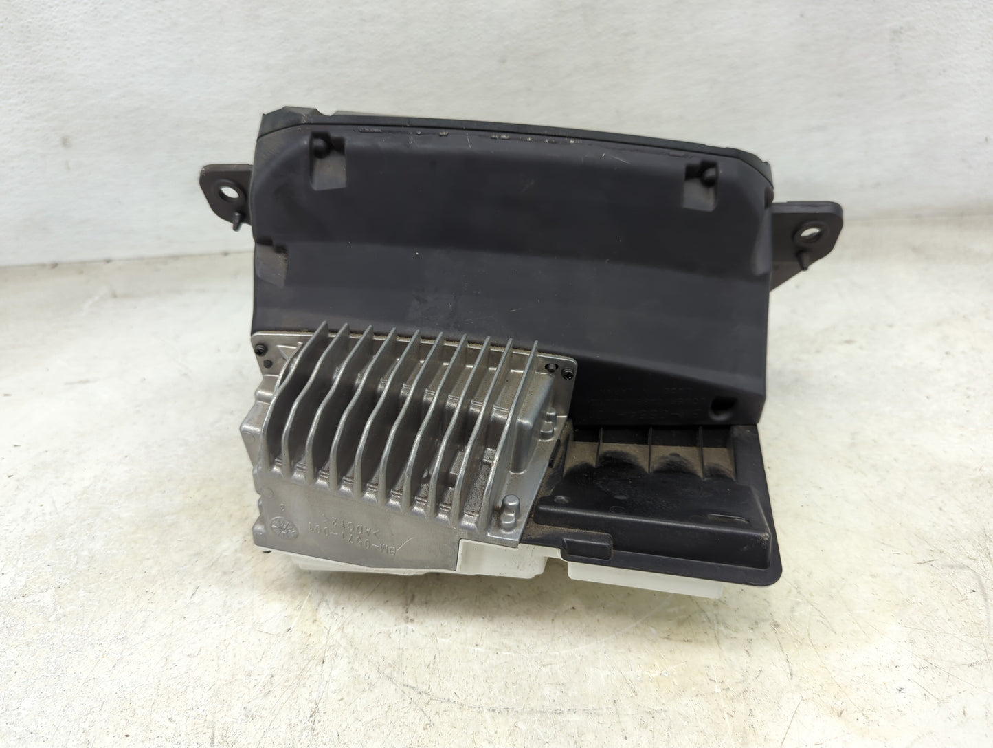 2021-2021 Bmw 330i Information Display Screen - Oemusedautoparts1.com