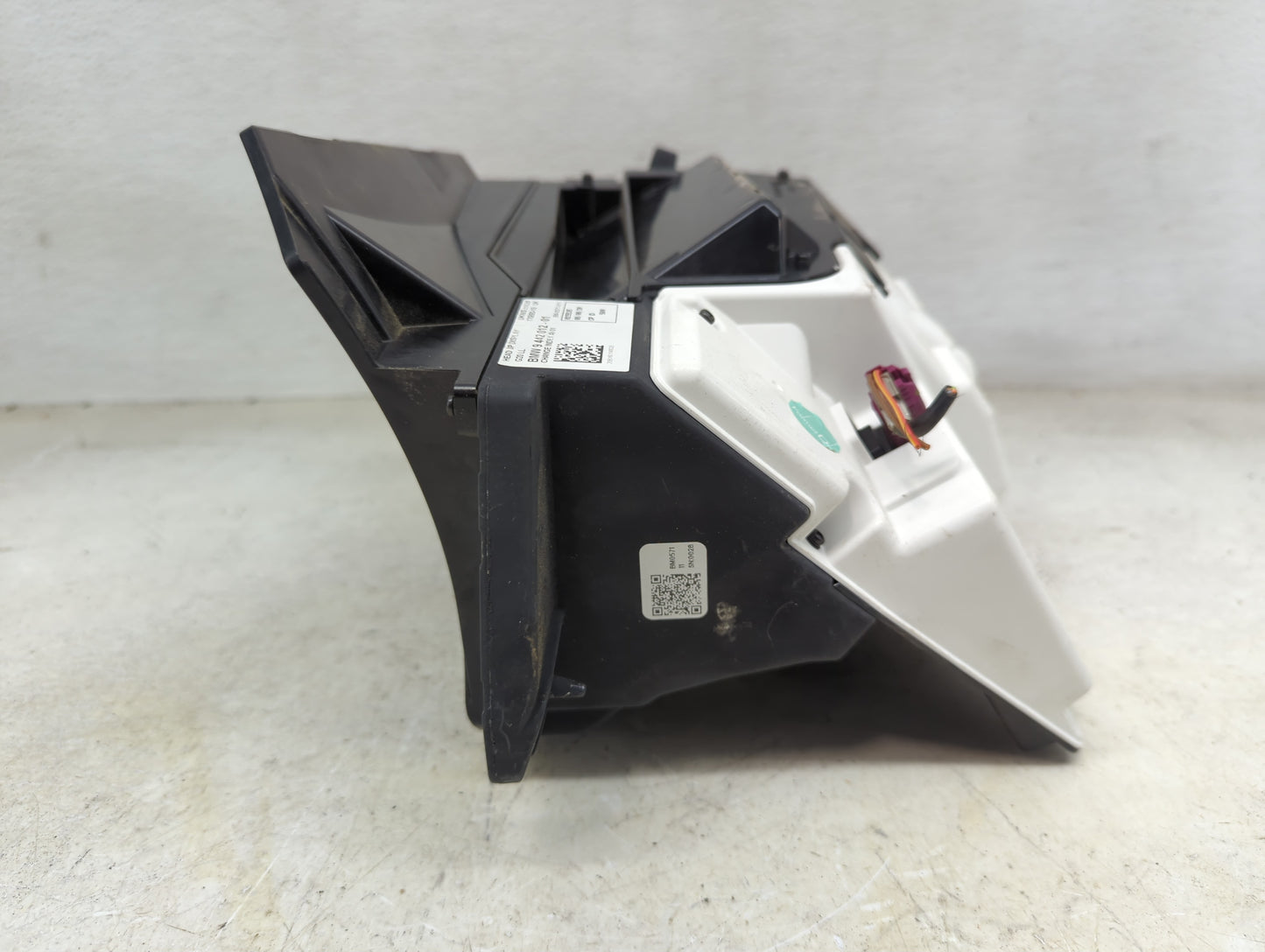2021-2021 Bmw 330i Information Display Screen - Oemusedautoparts1.com