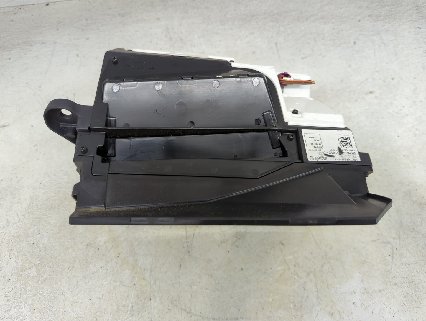 2021-2021 Bmw 330i Information Display Screen - Oemusedautoparts1.com