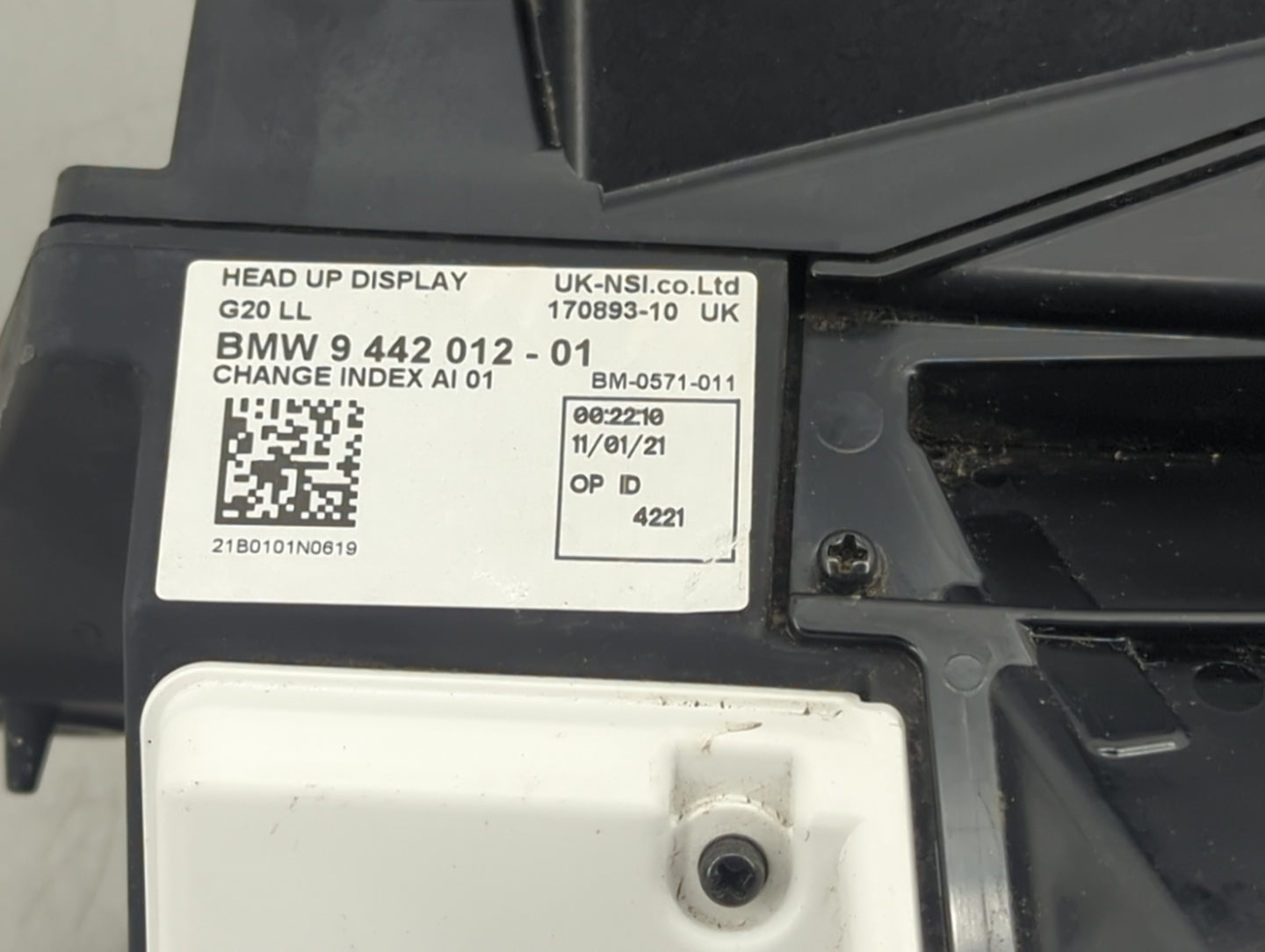 2021-2021 Bmw 330i Information Display Screen - Oemusedautoparts1.com
