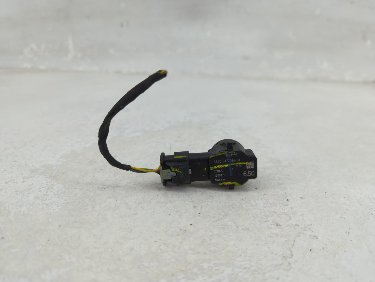 2021 Bmw 330i Front Park Assist Sensor White 1456301 - Oemusedautoparts1.com