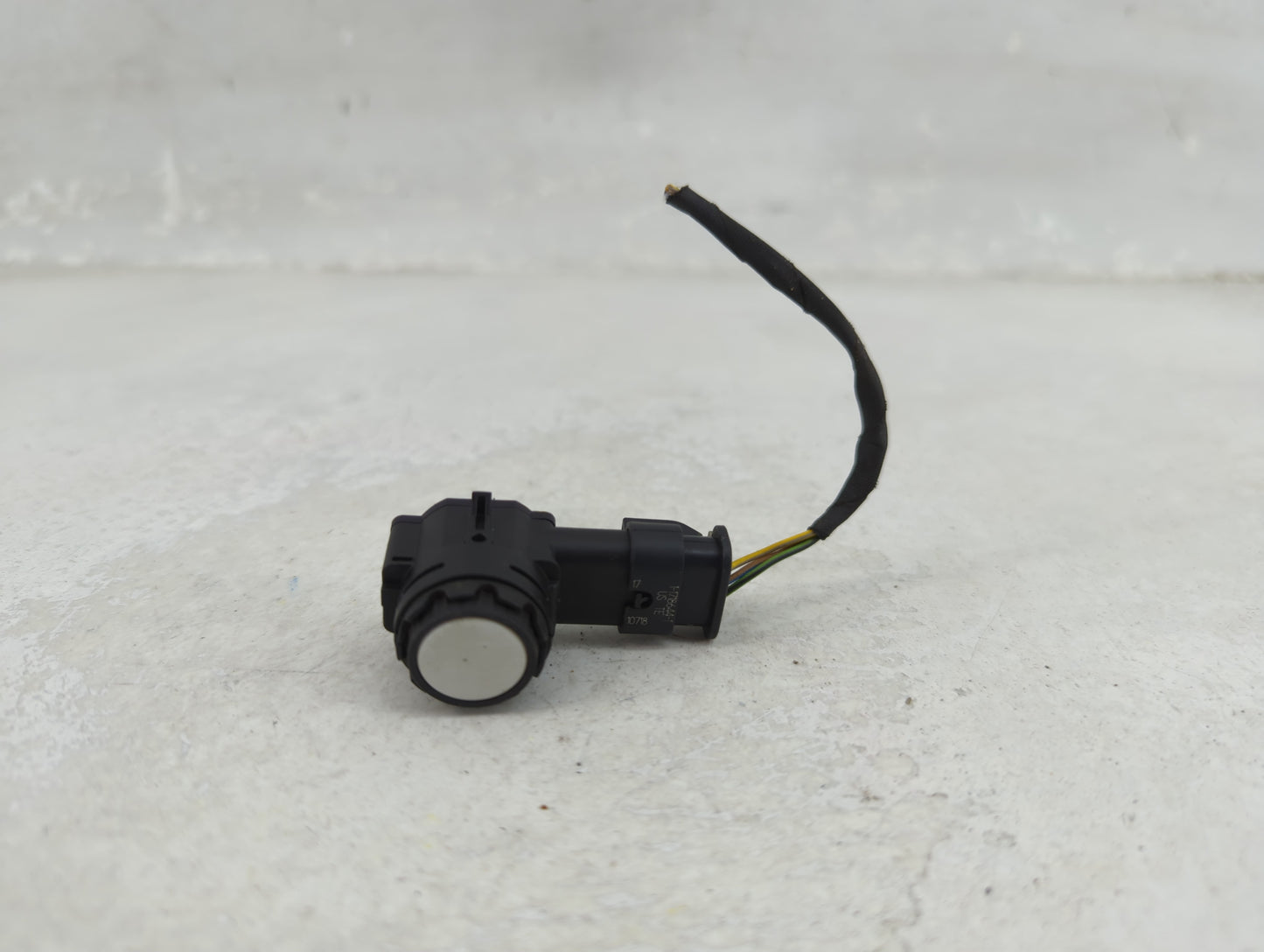 2021 Bmw 330i Front Park Assist Sensor White 1456301 - Oemusedautoparts1.com