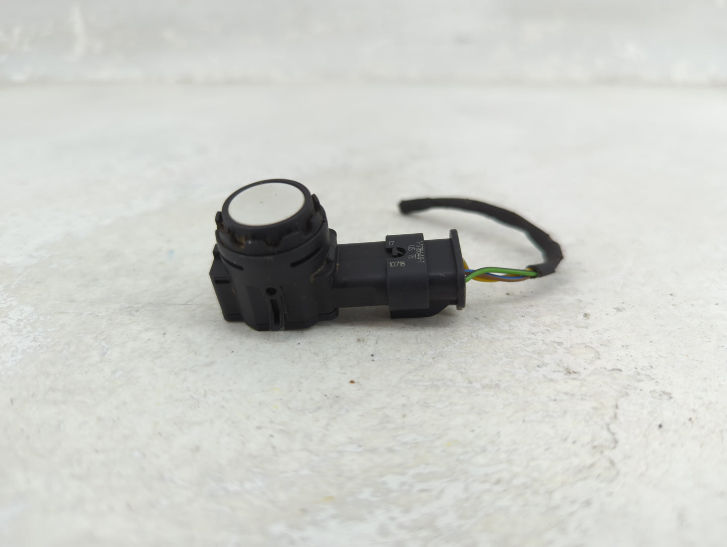 2021 Bmw 330i Front Park Assist Sensor White 1456301 - Oemusedautoparts1.com