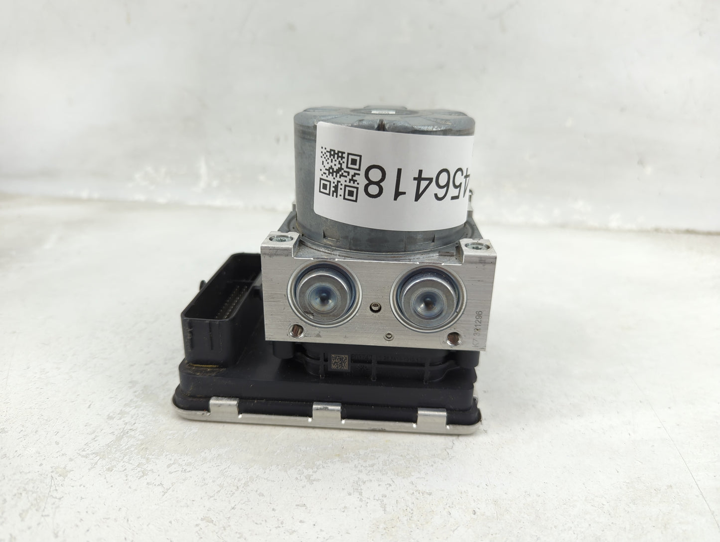 2021 Bmw 330i ABS Pump Control Module Replacement P/N:5A25EE0-01 Fits OEM Used Auto Parts - Oemusedautoparts1.com