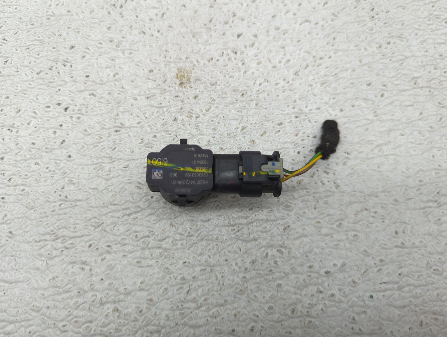2021 Bmw 330i Front Park Assist Sensor White - Oemusedautoparts1.com