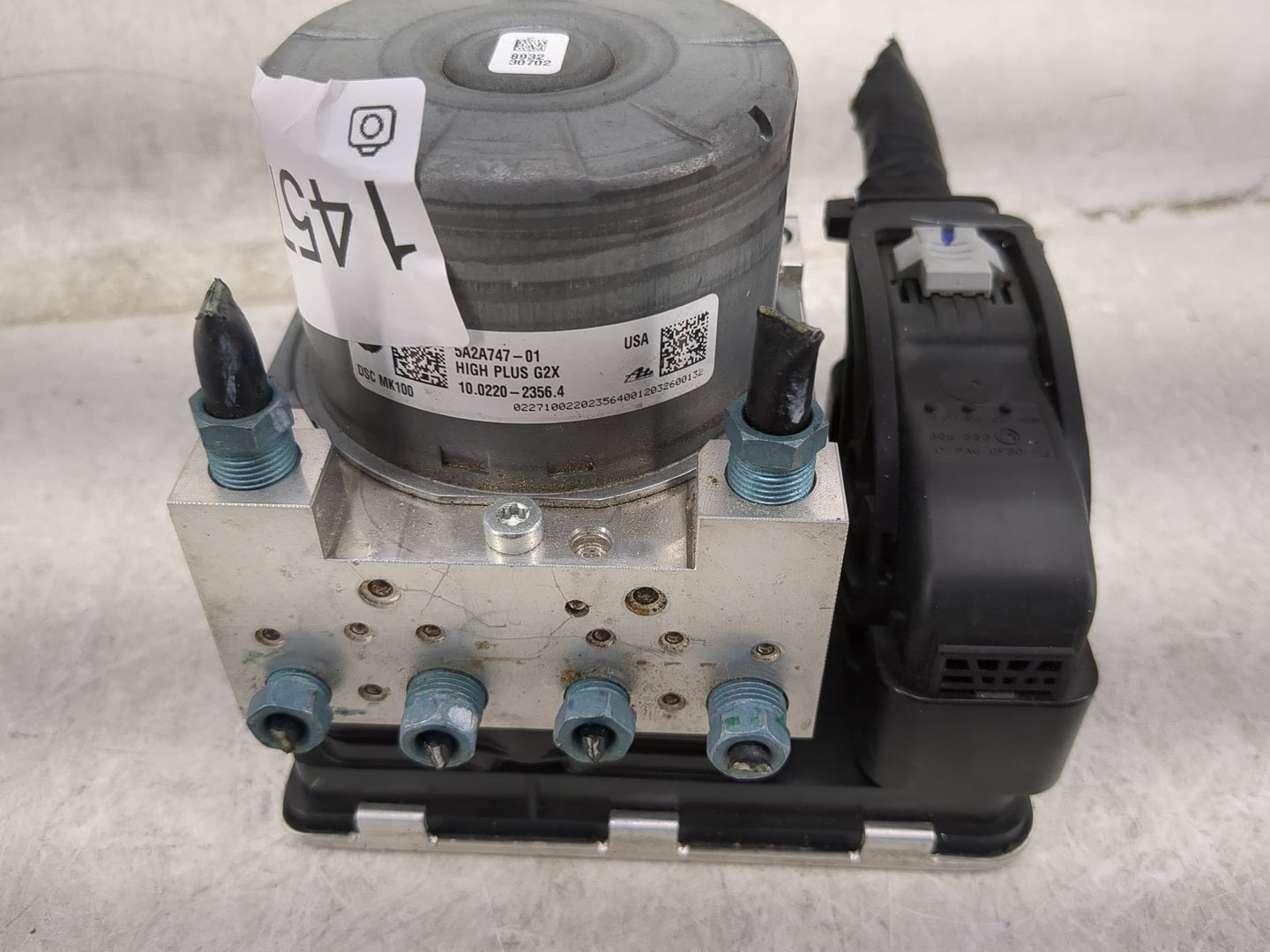 2021 Bmw 330i ABS Pump Control Module Replacement P/N:6A2A747-01 10.0220-2356.4 Fits OEM Used Auto Parts - Oemusedautoparts1