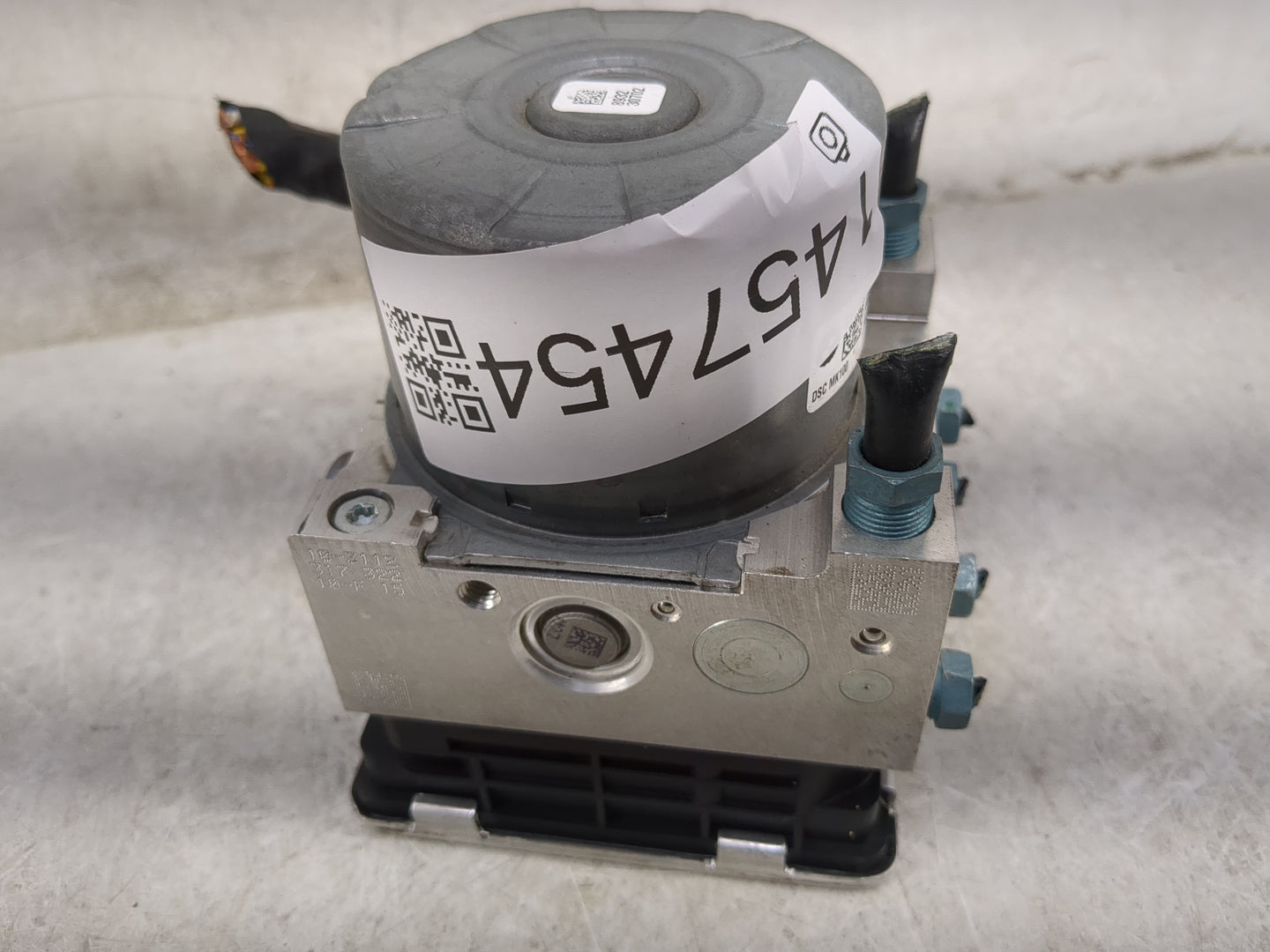 2021 Bmw 330i ABS Pump Control Module Replacement P/N:6A2A747-01 10.0220-2356.4 Fits OEM Used Auto Parts - Oemusedautoparts1