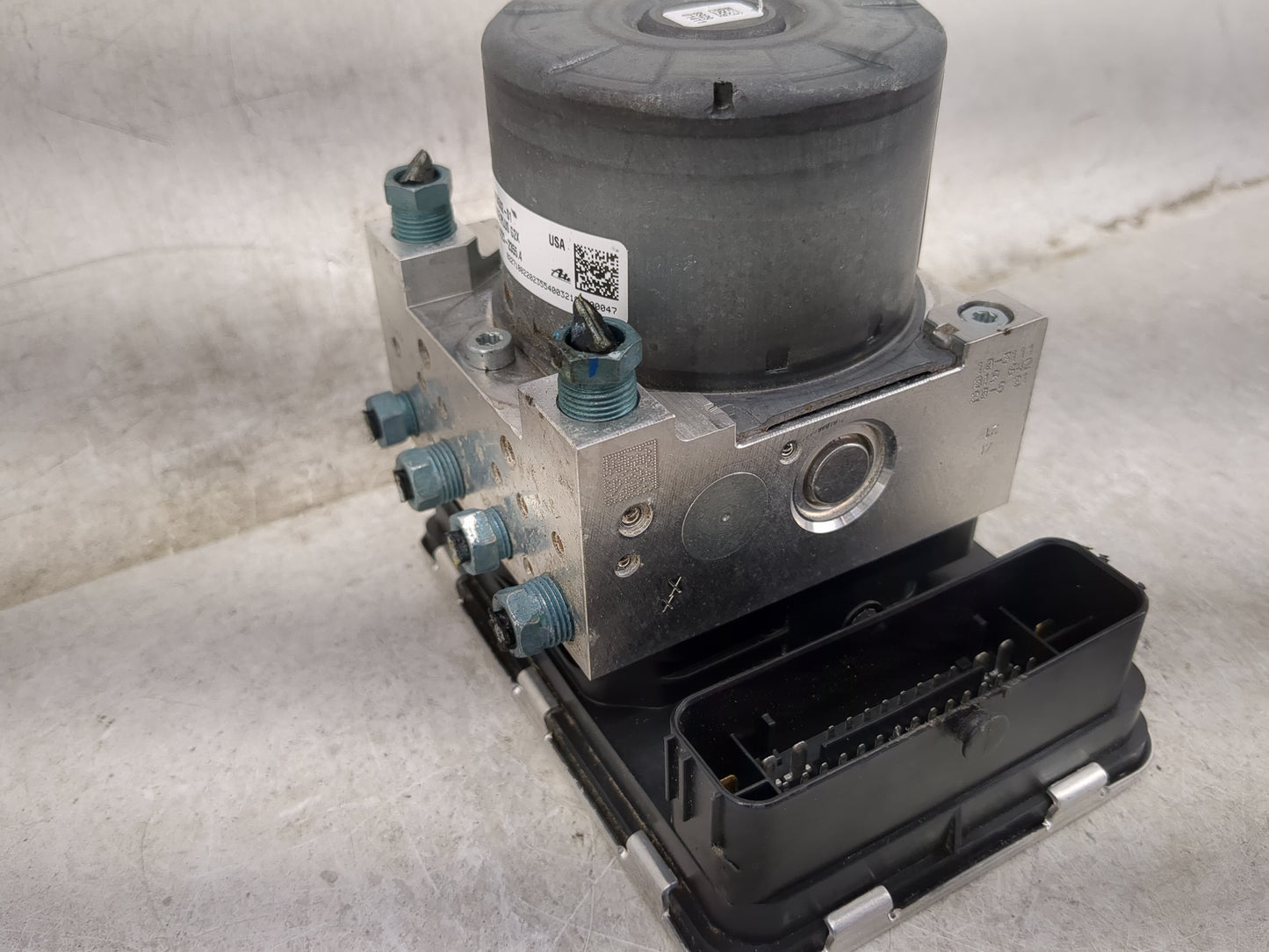 2021 Bmw 330i ABS Pump Control Module Replacement P/N:5A2A742-01 10.0220-2355.4, DSC MK100 Fits OEM Used Auto Parts - Oemuse