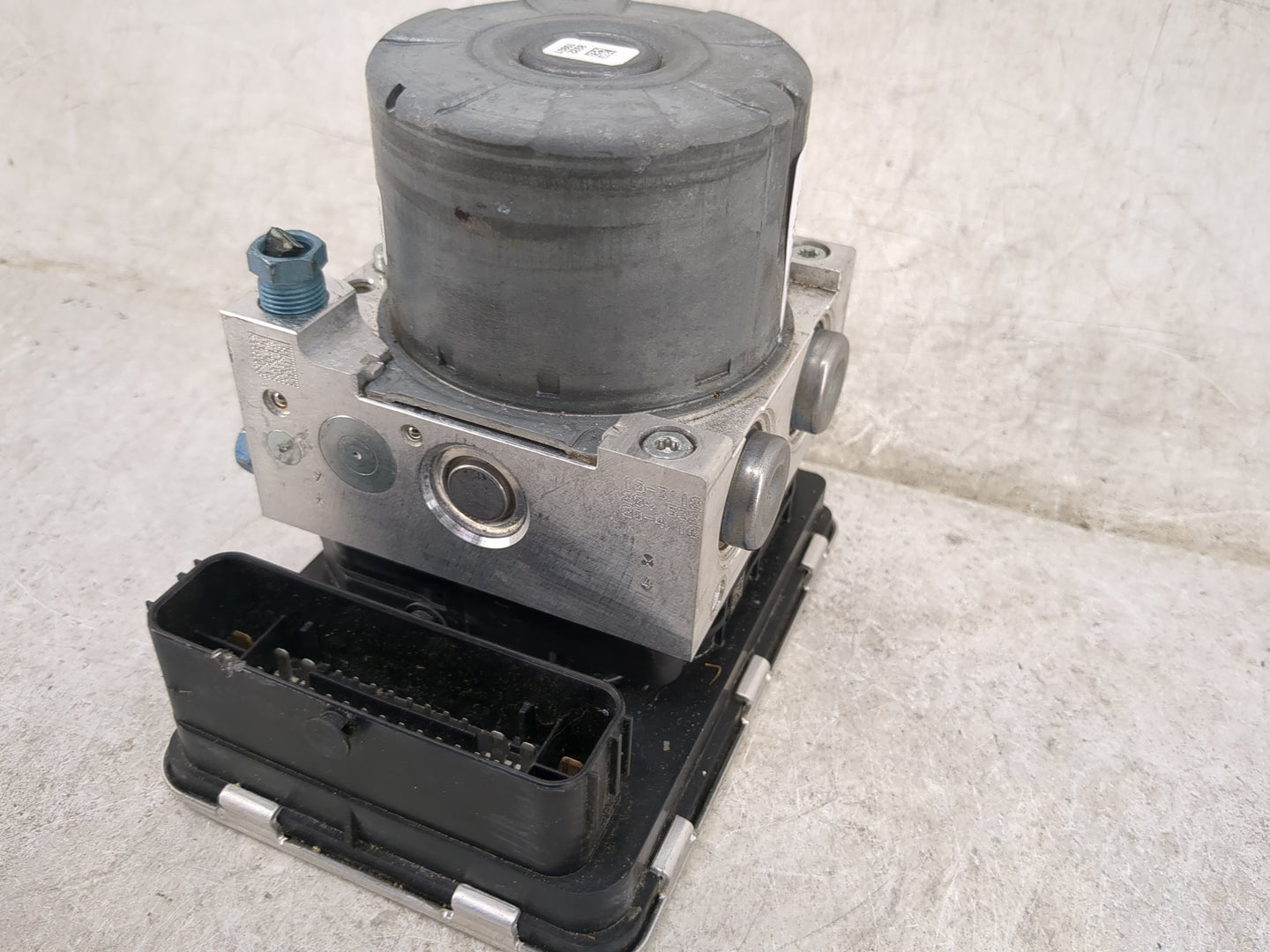 2021 Bmw 330i ABS Pump Control Module Replacement P/N:5A25EE0-01 10.0220-2266 Fits OEM Used Auto Parts - Oemusedautoparts1.c