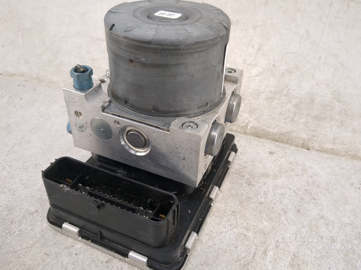 2021 Bmw 330i ABS Pump Control Module Replacement P/N:5A25EE0-01 10.0220-2266 Fits OEM Used Auto Parts - Oemusedautoparts1.c