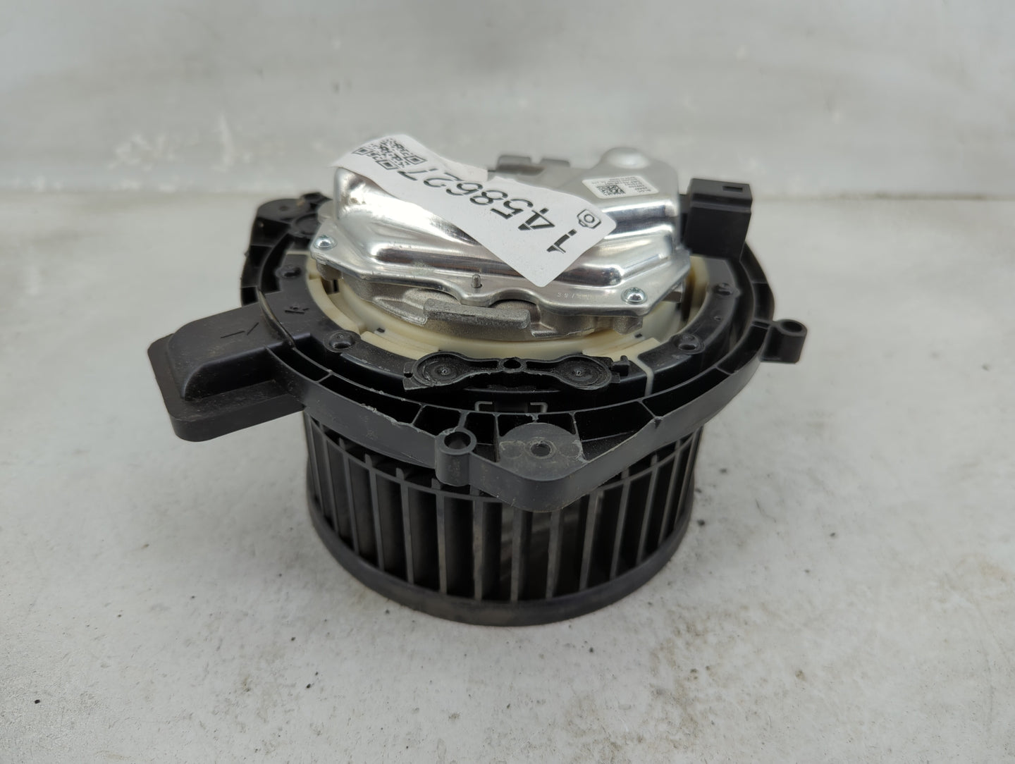 2021 Bmw 330i Heater AC Blower Motor P/N:T470307 Fits OEM Used Auto Parts - Oemusedautoparts1.com