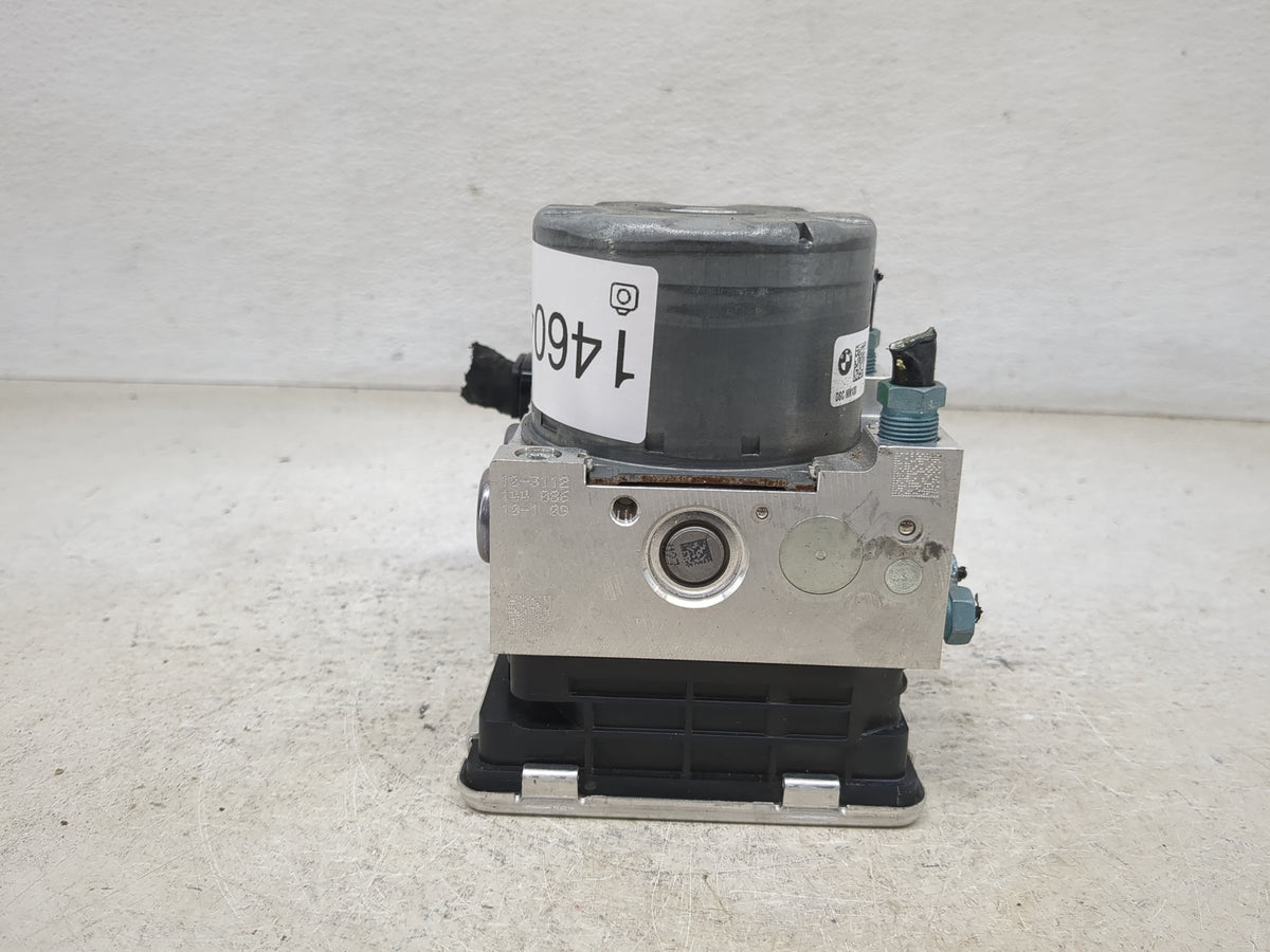 2021 Bmw 330i Anti-Lock Brake ABS Pump Module Actuator OEM P/N:5A2D749-01 10.0220-2335.4 Fits Fits 2020 OEM Used Auto Parts 