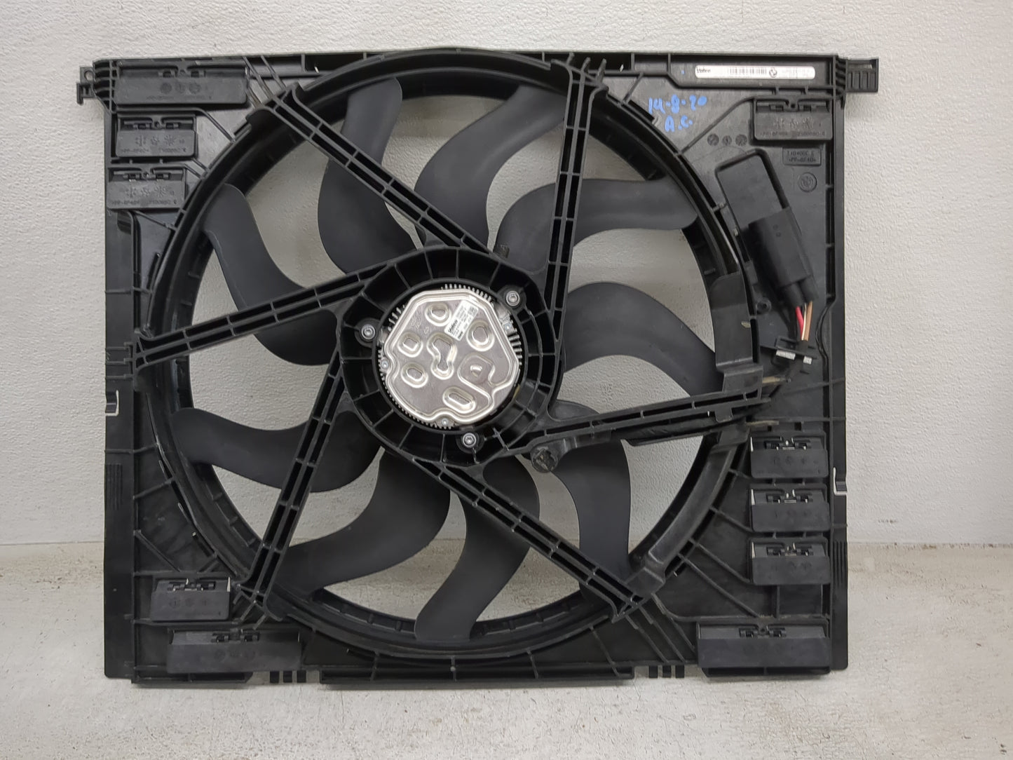 2021 Bmw 330i Electric Radiator Cooling Fan Motor Assembly 1460649 - Oemusedautoparts1.com