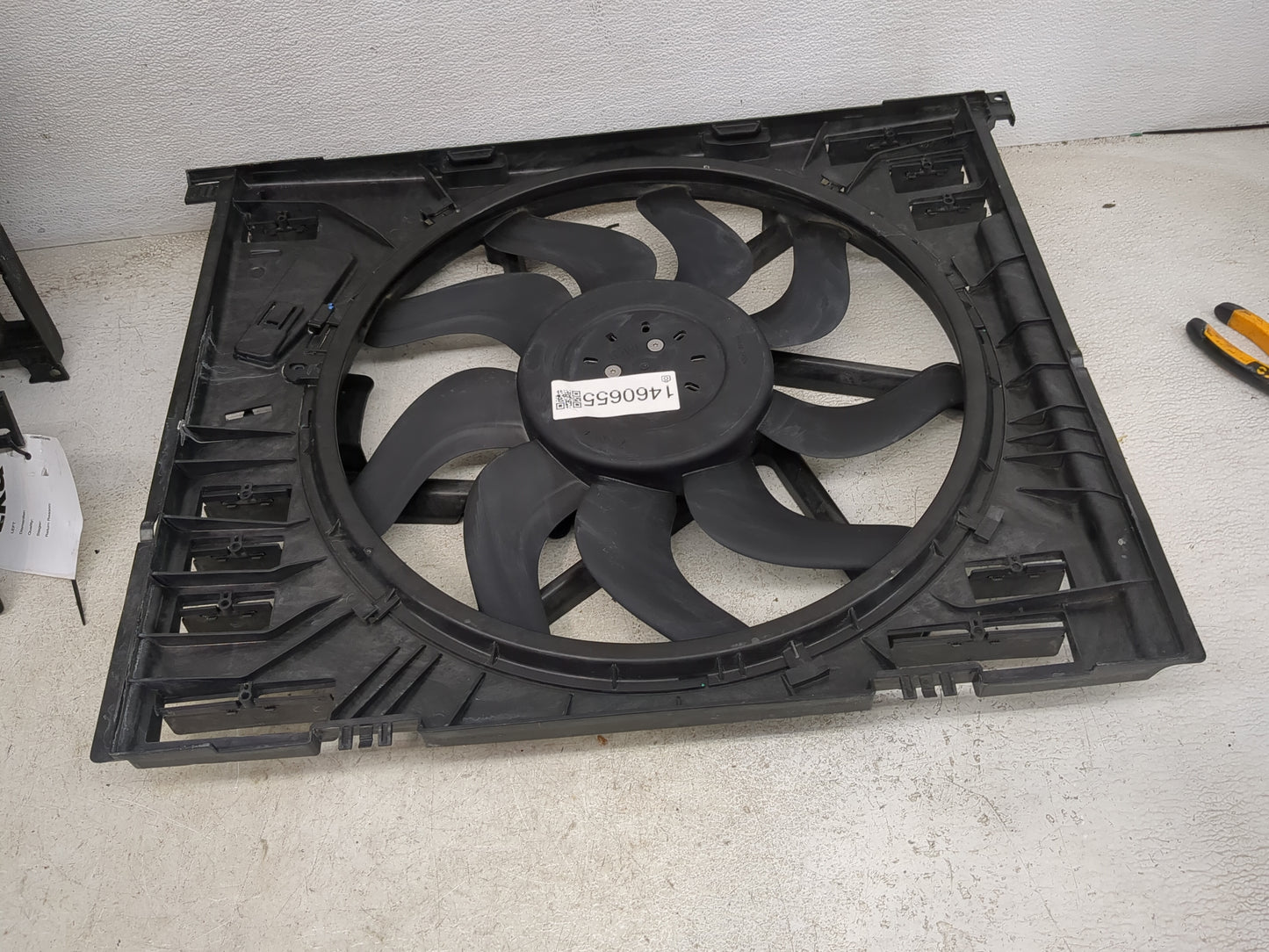2021 Bmw 330i Electric Radiator Cooling Fan Motor Assembly 1460655 - Oemusedautoparts1.com