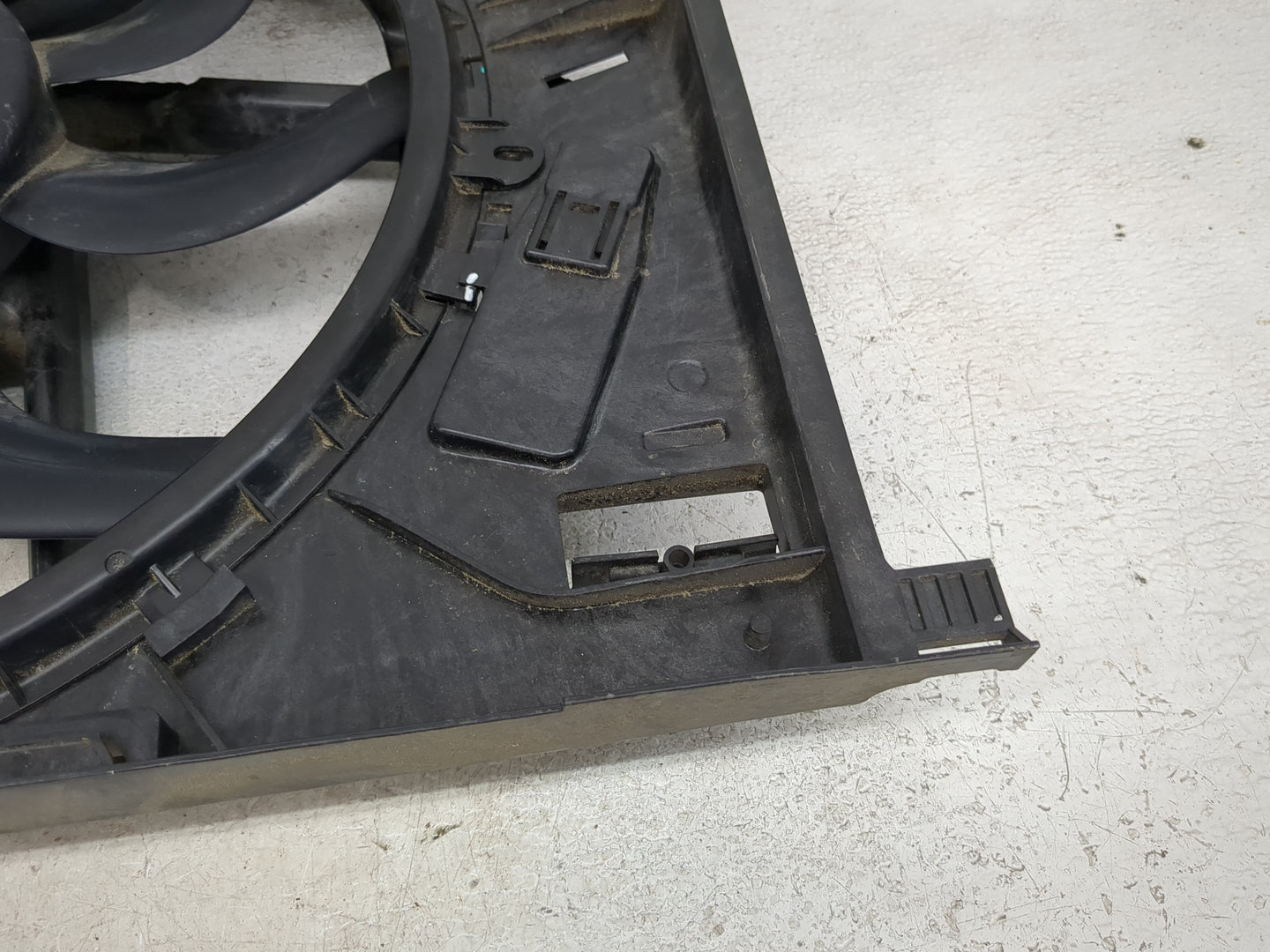 2021 Bmw 330i Electric Radiator Cooling Fan Motor Assembly 1461089 - Oemusedautoparts1.com