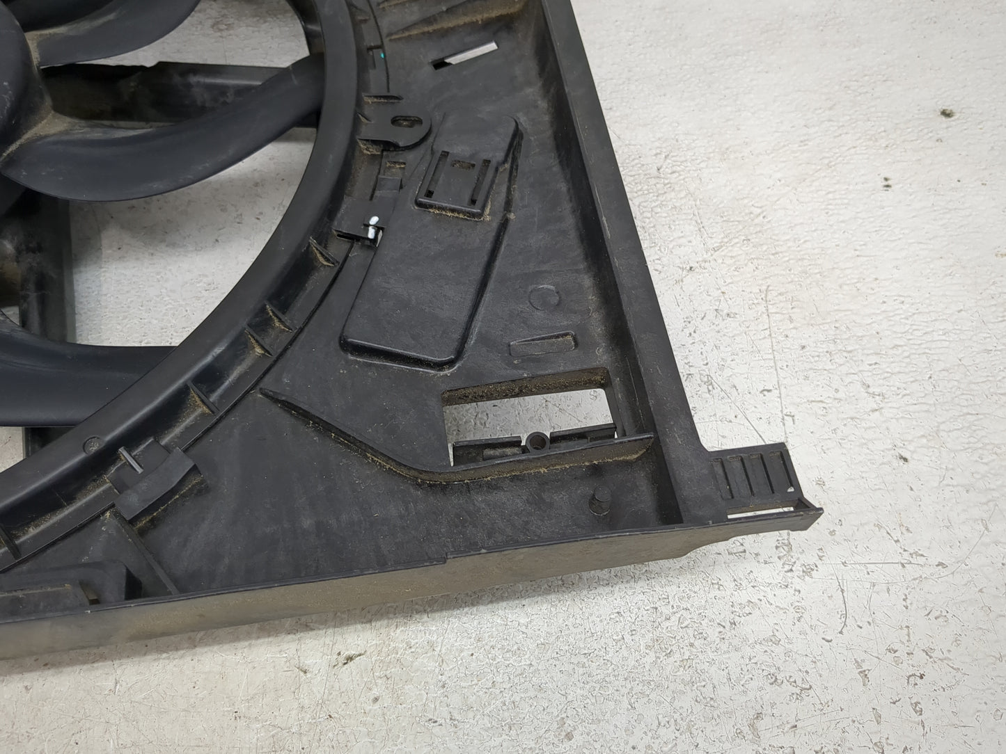2021 Bmw 330i Electric Radiator Cooling Fan Motor Assembly 1461089 - Oemusedautoparts1.com