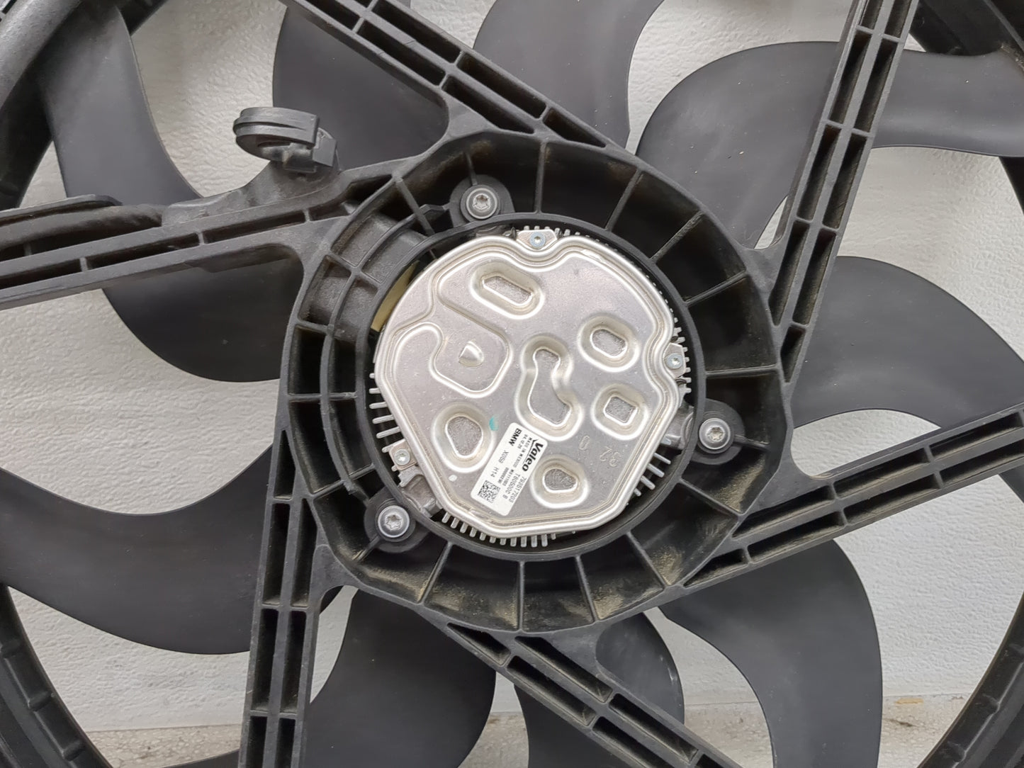 2021 Bmw 330i Electric Radiator Cooling Fan Motor Assembly 1461158 - Oemusedautoparts1.com