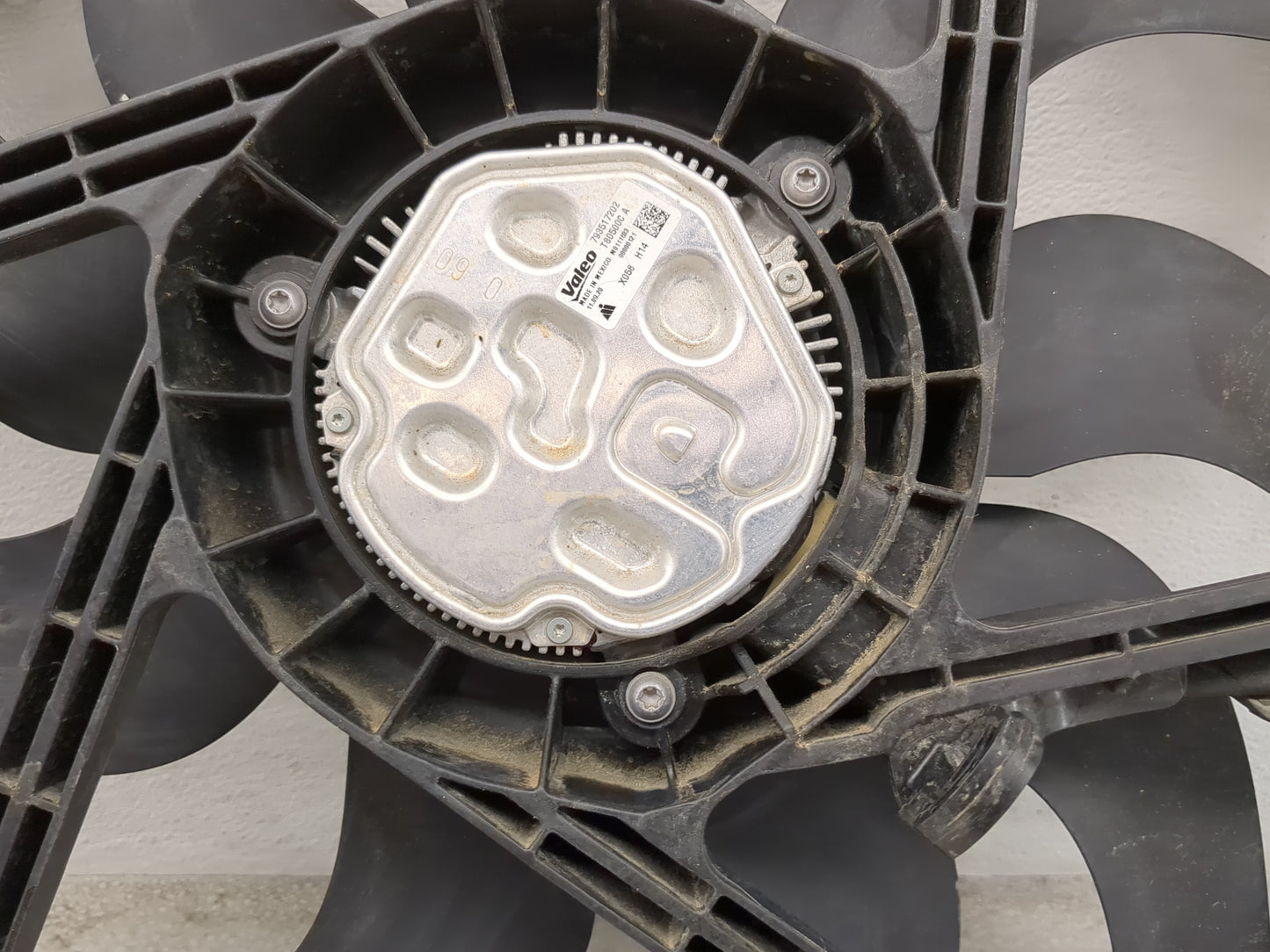 2021 Bmw 330i Electric Radiator Cooling Fan Motor Assembly 1461160 - Oemusedautoparts1.com
