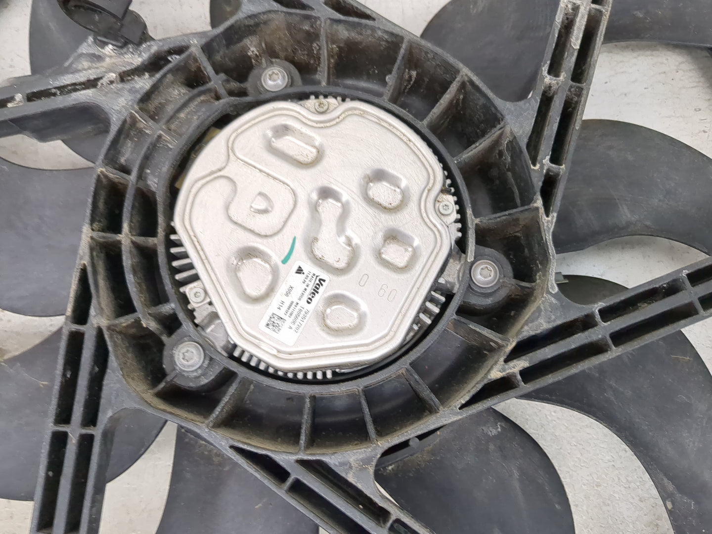 2021 Bmw 330i Electric Radiator Cooling Fan Motor Assembly 1461162 - Oemusedautoparts1.com