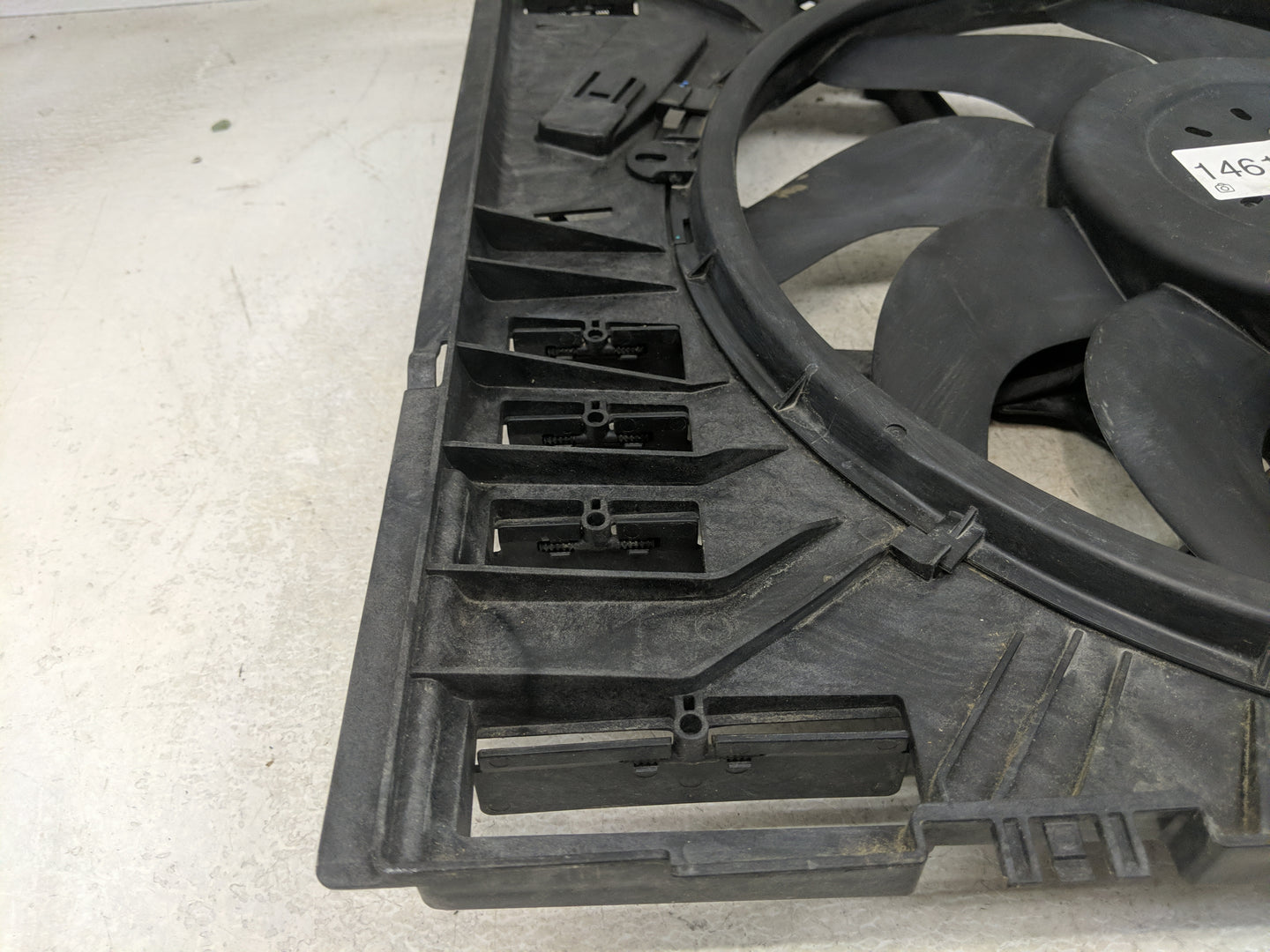 2021 Bmw 330i Electric Radiator Cooling Fan Motor Assembly 1461168 - Oemusedautoparts1.com