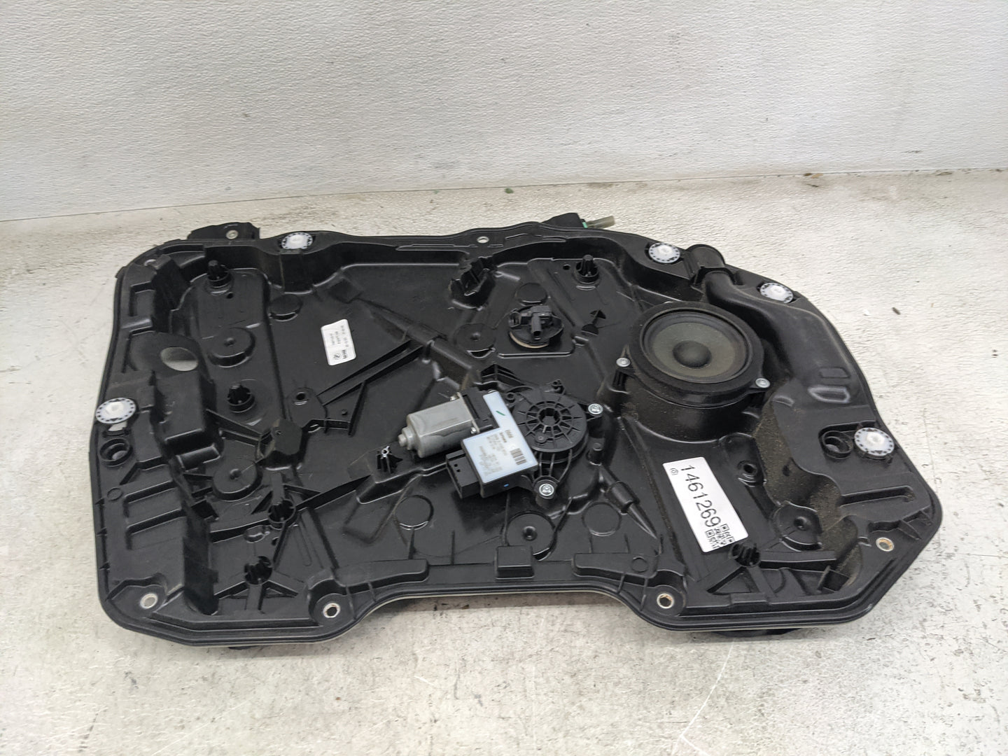 2019-2021 Bmw 330i Used Driver Left Front Window Regulator - Oemusedautoparts1.com