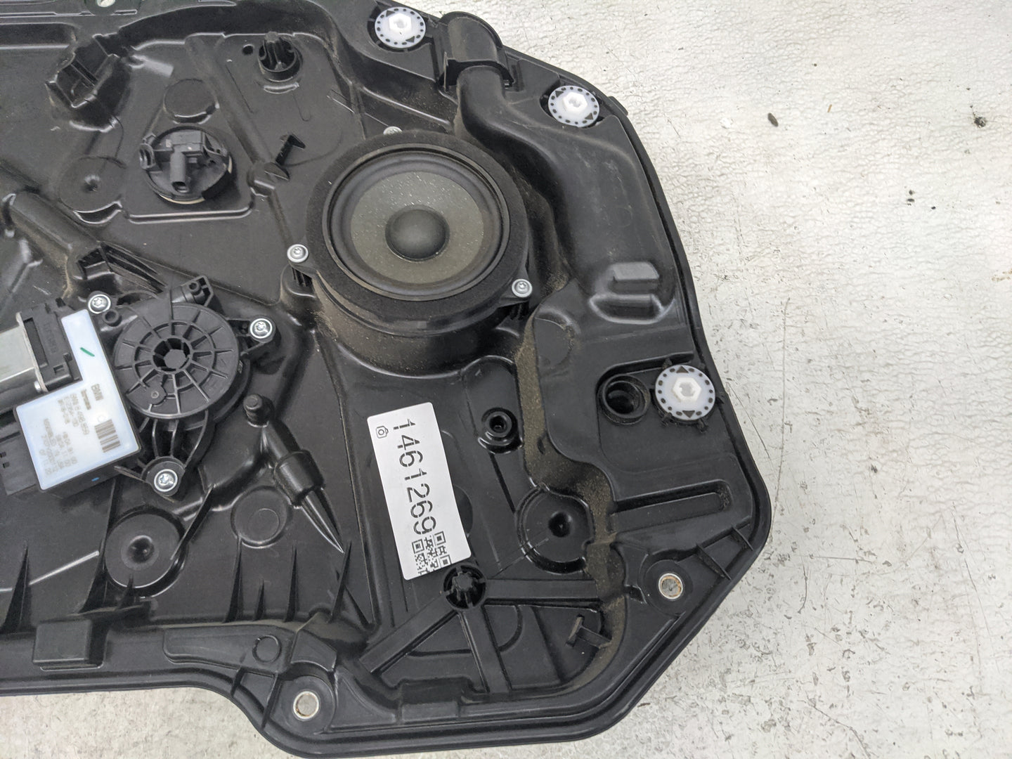 2019-2021 Bmw 330i Used Driver Left Front Window Regulator - Oemusedautoparts1.com