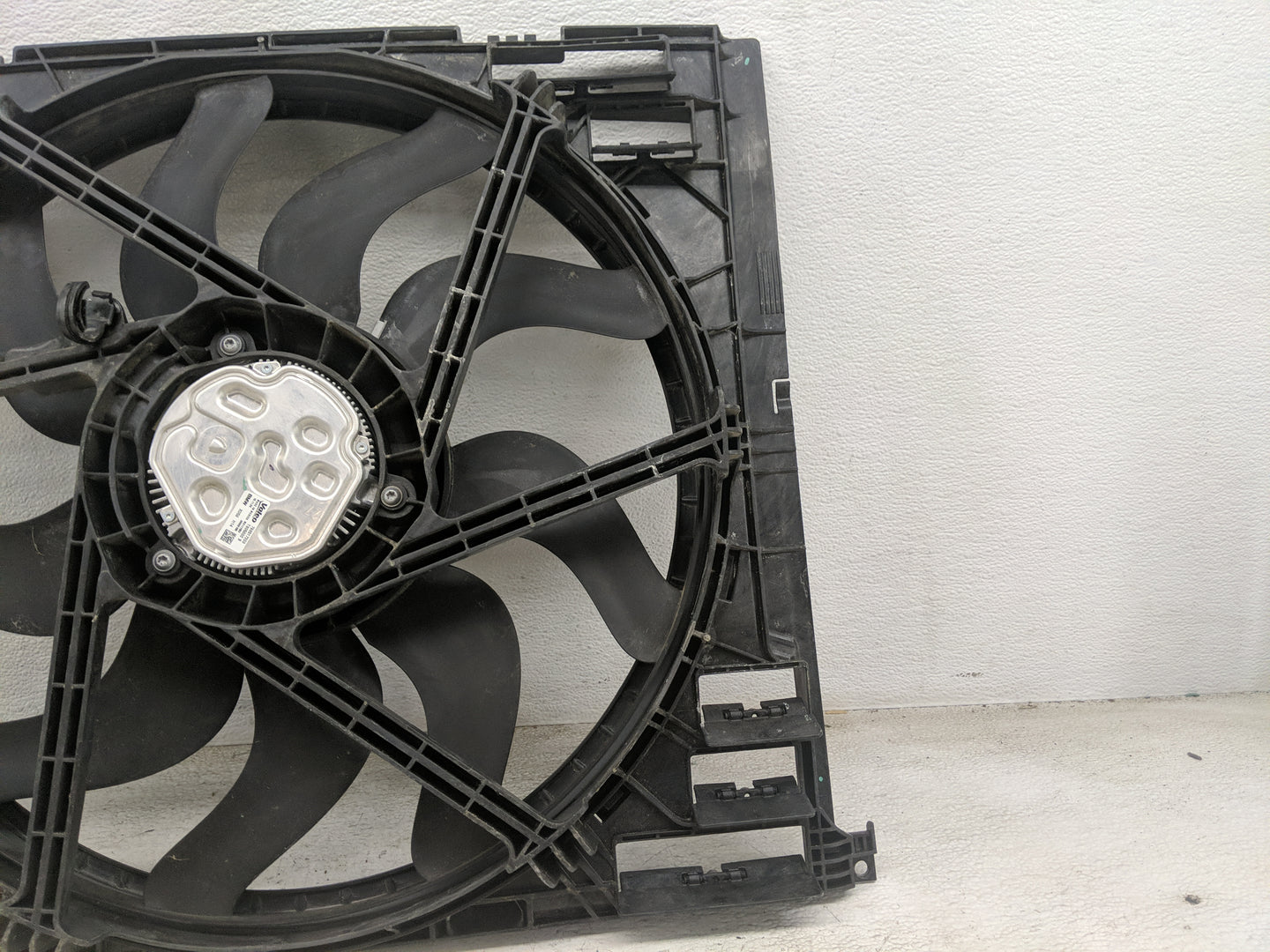 2021 Bmw 330i Electric Radiator Cooling Fan Motor Assembly 1461290 - Oemusedautoparts1.com