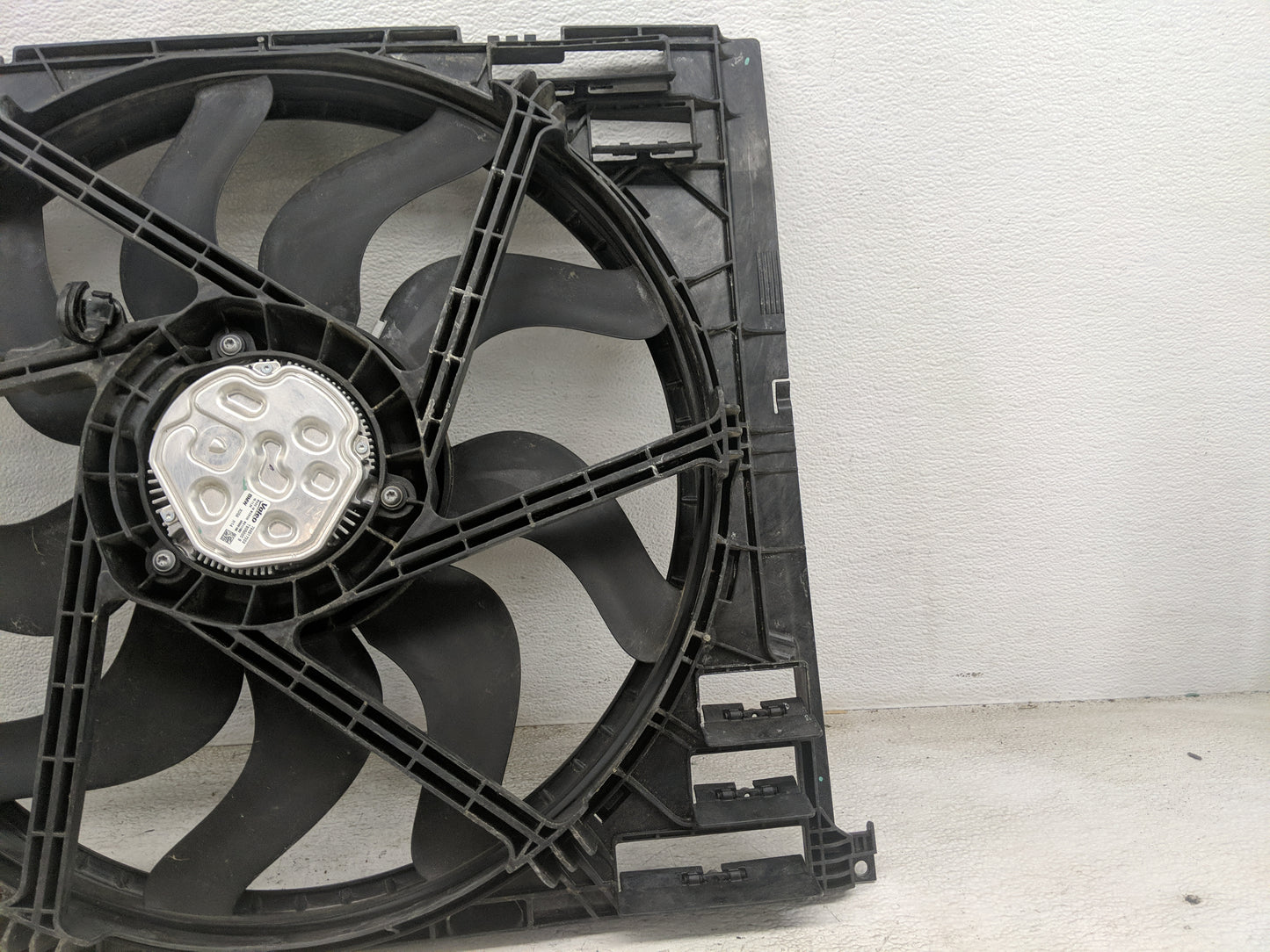 2021 Bmw 330i Electric Radiator Cooling Fan Motor Assembly 1461290 - Oemusedautoparts1.com