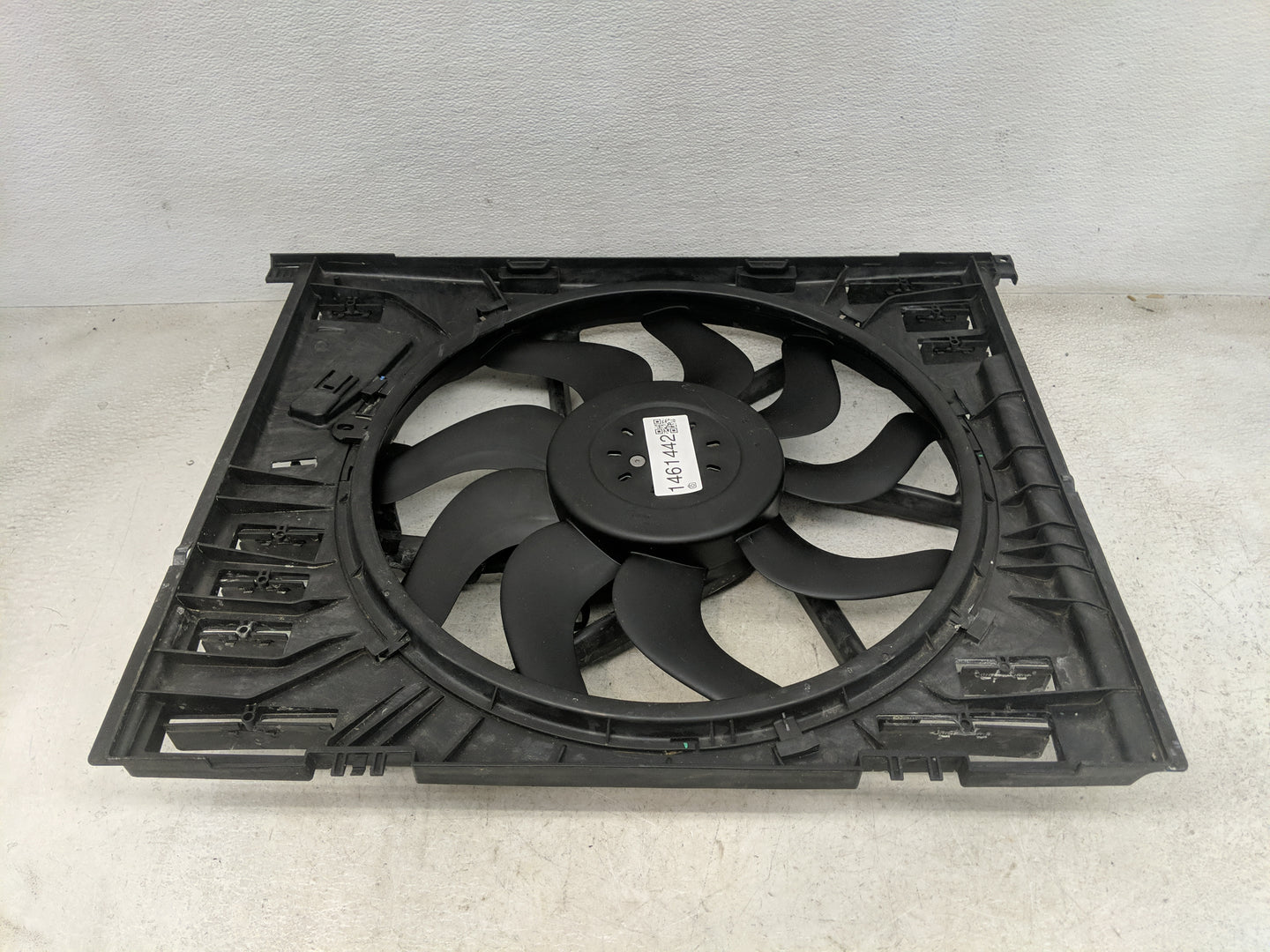 2019-2021 Bmw 330i Electric Radiator Cooling Fan Motor Assembly - Oemusedautoparts1.com