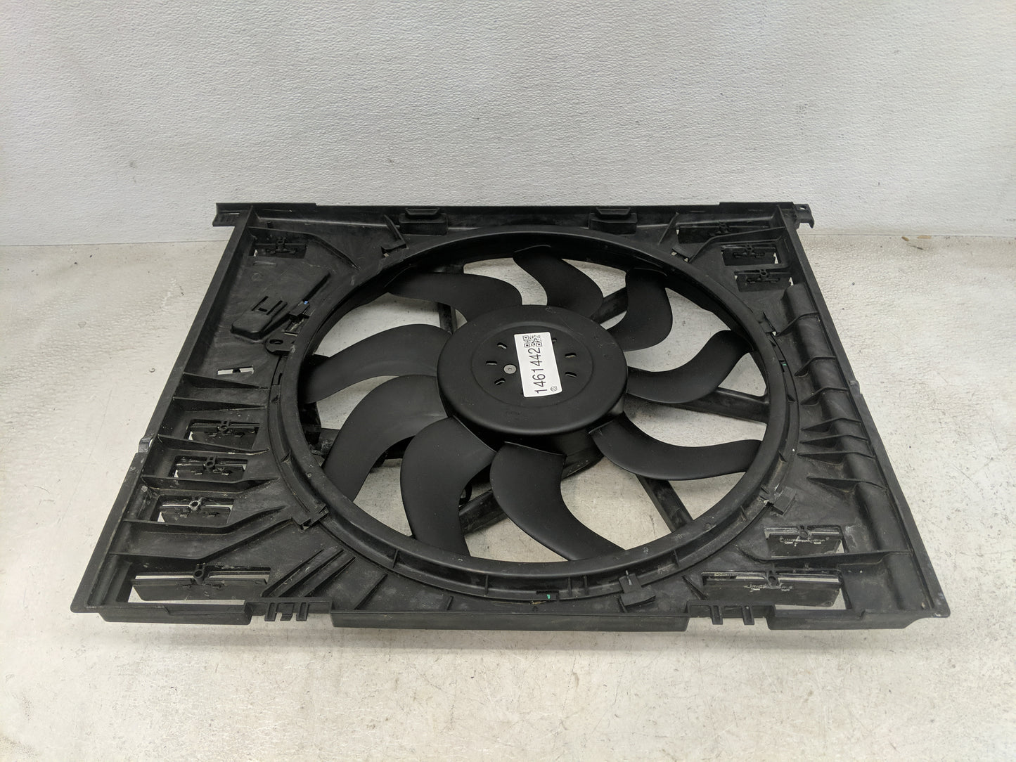 2019-2021 Bmw 330i Electric Radiator Cooling Fan Motor Assembly - Oemusedautoparts1.com