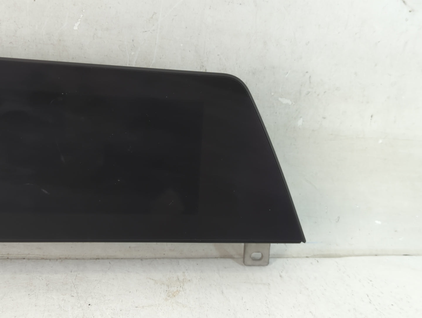 2019-2021 Bmw 330i Information Display Screen - Oemusedautoparts1.com