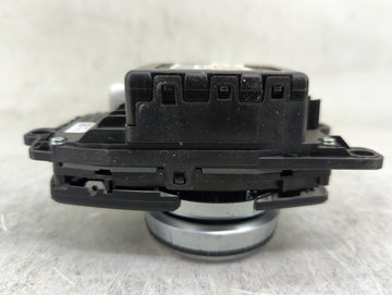 2021 Bmw 530 Radio AM FM Cd Player Receiver Replacement P/N:65825A1 6582 5A14E64-01, ZBE-06-TC, 90160-057/0021 Fits OEM Used Auto Parts