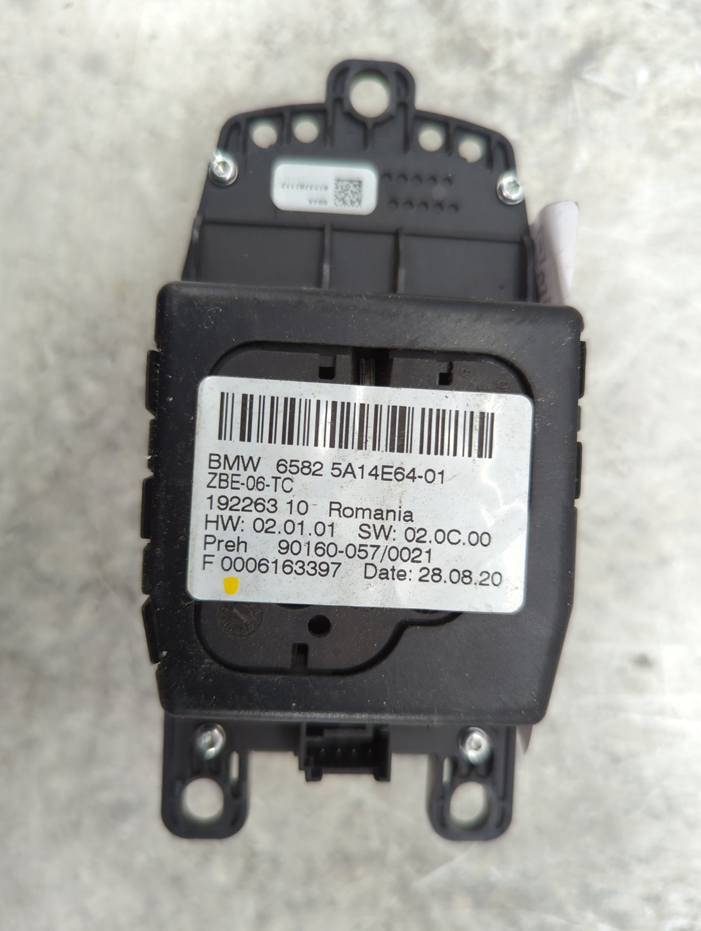 2021 Bmw 530 Radio AM FM Cd Player Receiver Replacement P/N:65825A1 6582 5A14E64-01, ZBE-06-TC, 90160-057/0021 Fits OEM Used