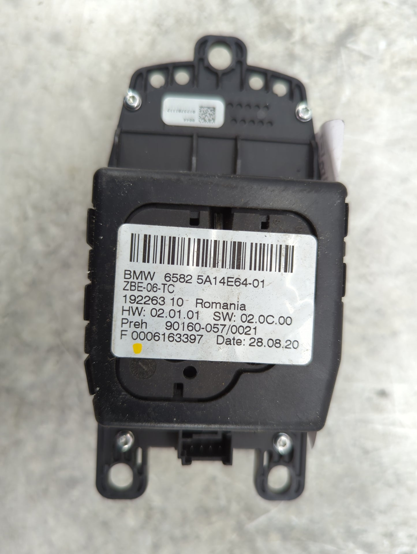 2021 Bmw 530 Radio AM FM Cd Player Receiver Replacement P/N:65825A1 6582 5A14E64-01, ZBE-06-TC, 90160-057/0021 Fits OEM Used