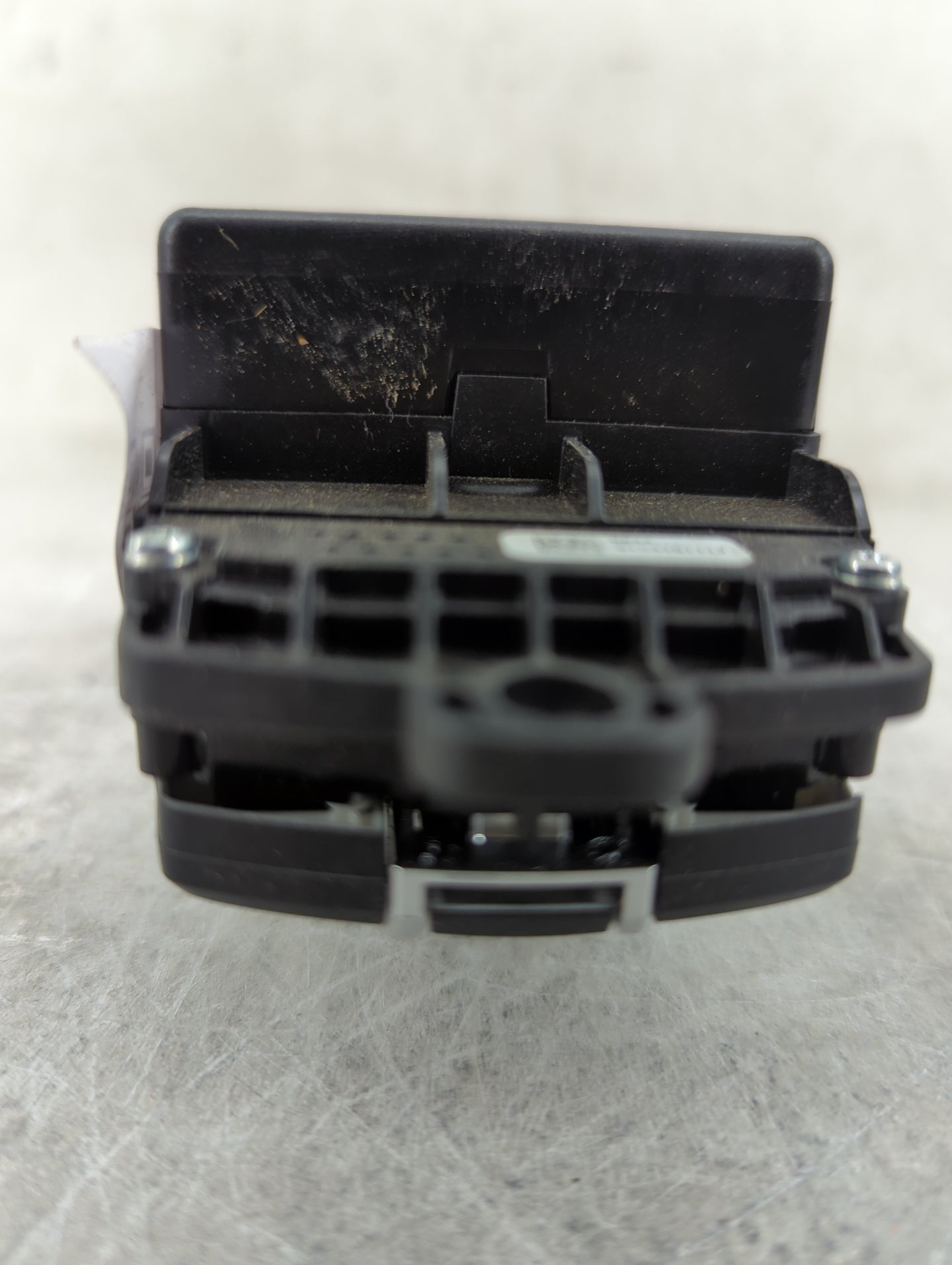 2021 Bmw 530 Radio AM FM Cd Player Receiver Replacement P/N:65825A1 6582 5A14E64-01, ZBE-06-TC, 90160-057/0021 Fits OEM Used