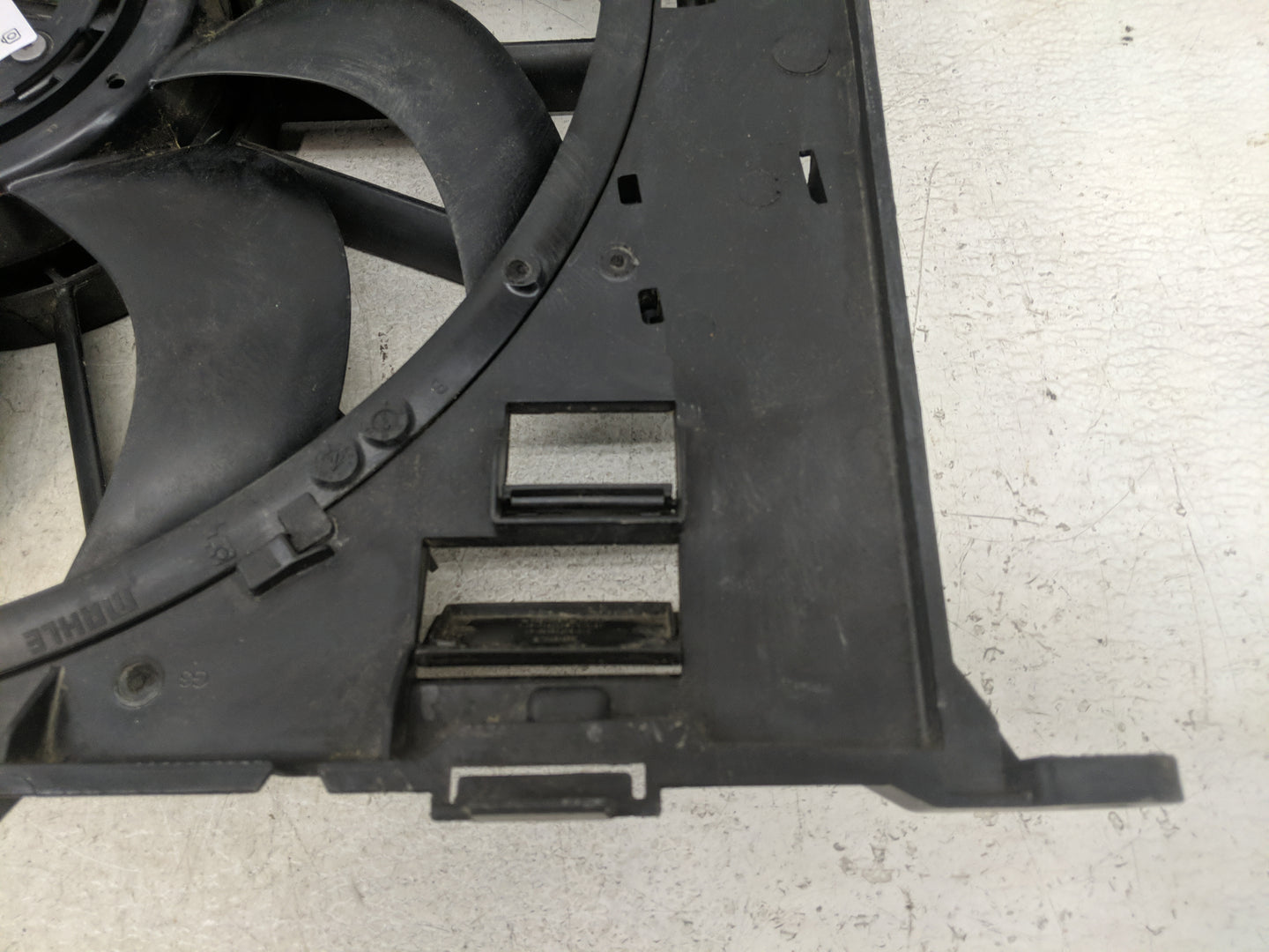 2021 Bmw 530 Electric Radiator Cooling Fan Motor Assembly Black - Oemusedautoparts1.com